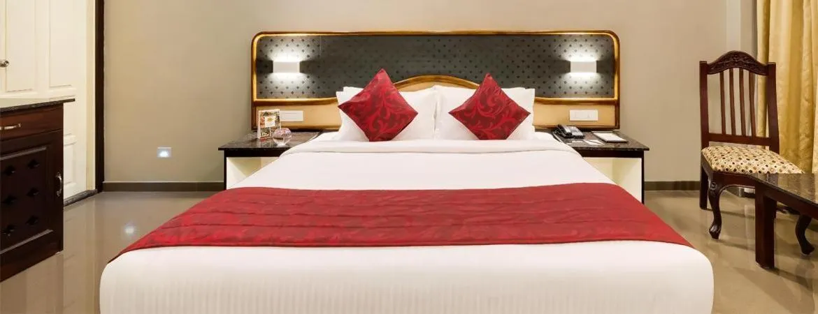 Bedroom, Bed in Lemon Grass Inn