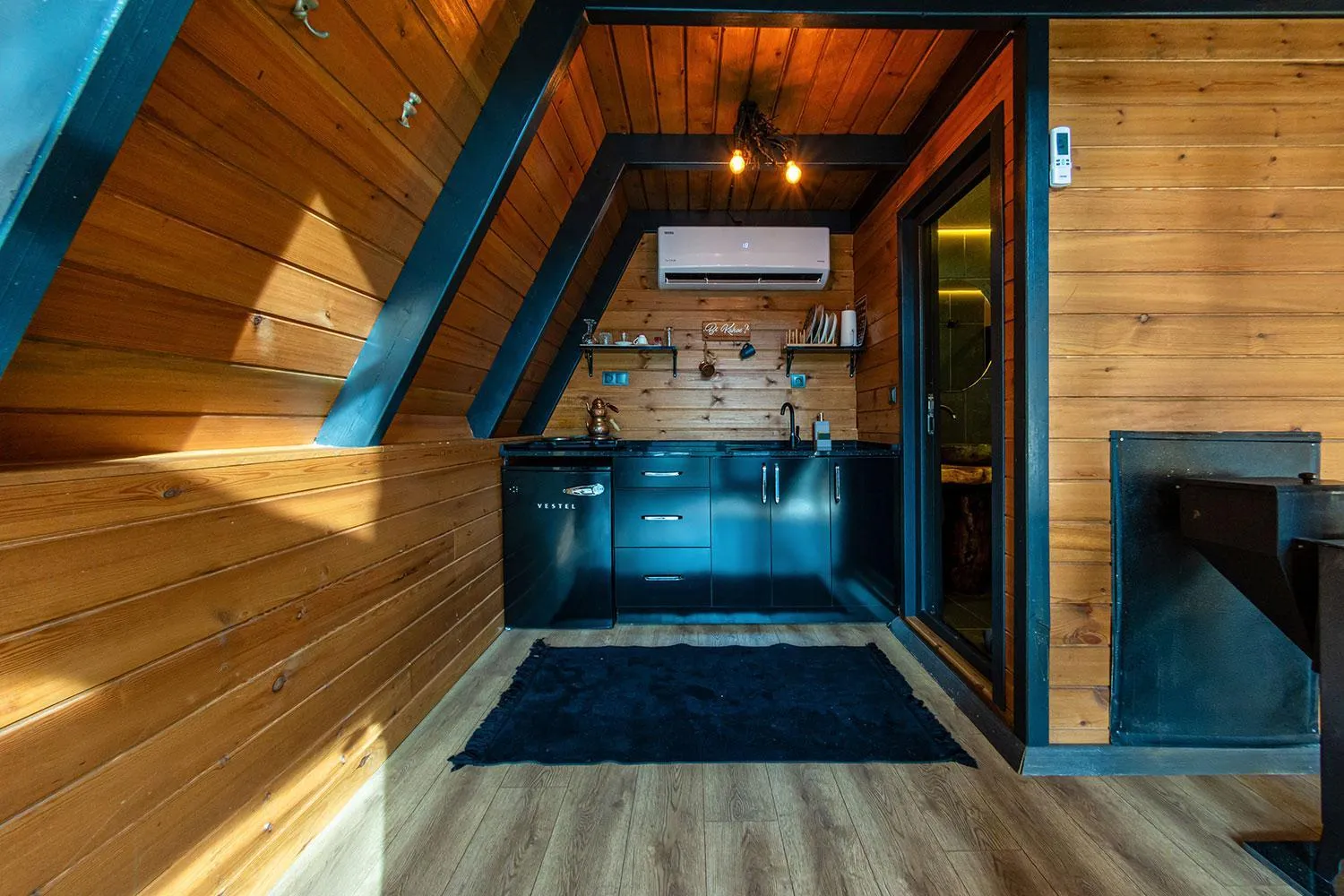 Coffee/tea facilities in Pavri suit bungalov