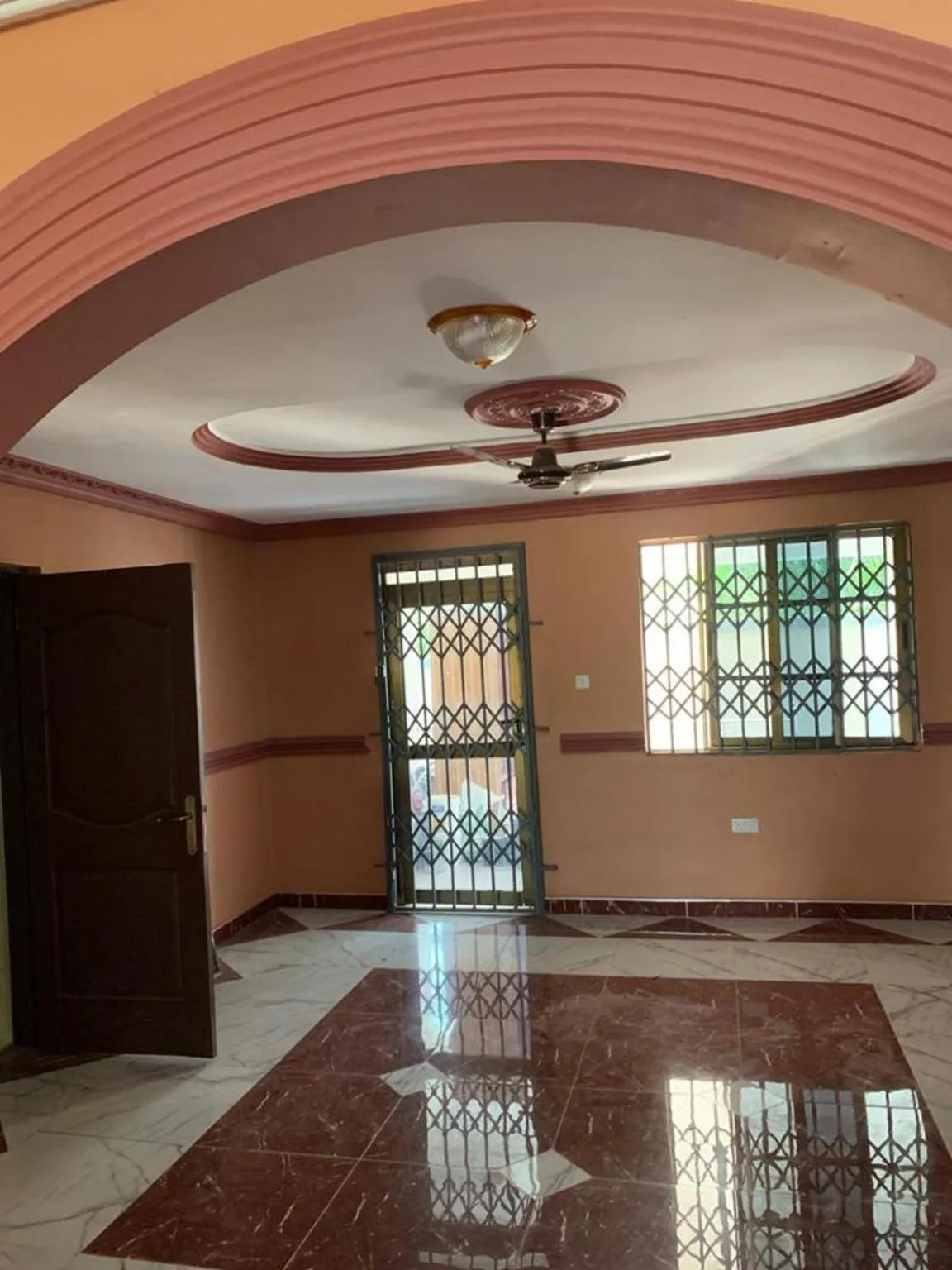 Restaurant/places to eat in SWATSON HOTEL