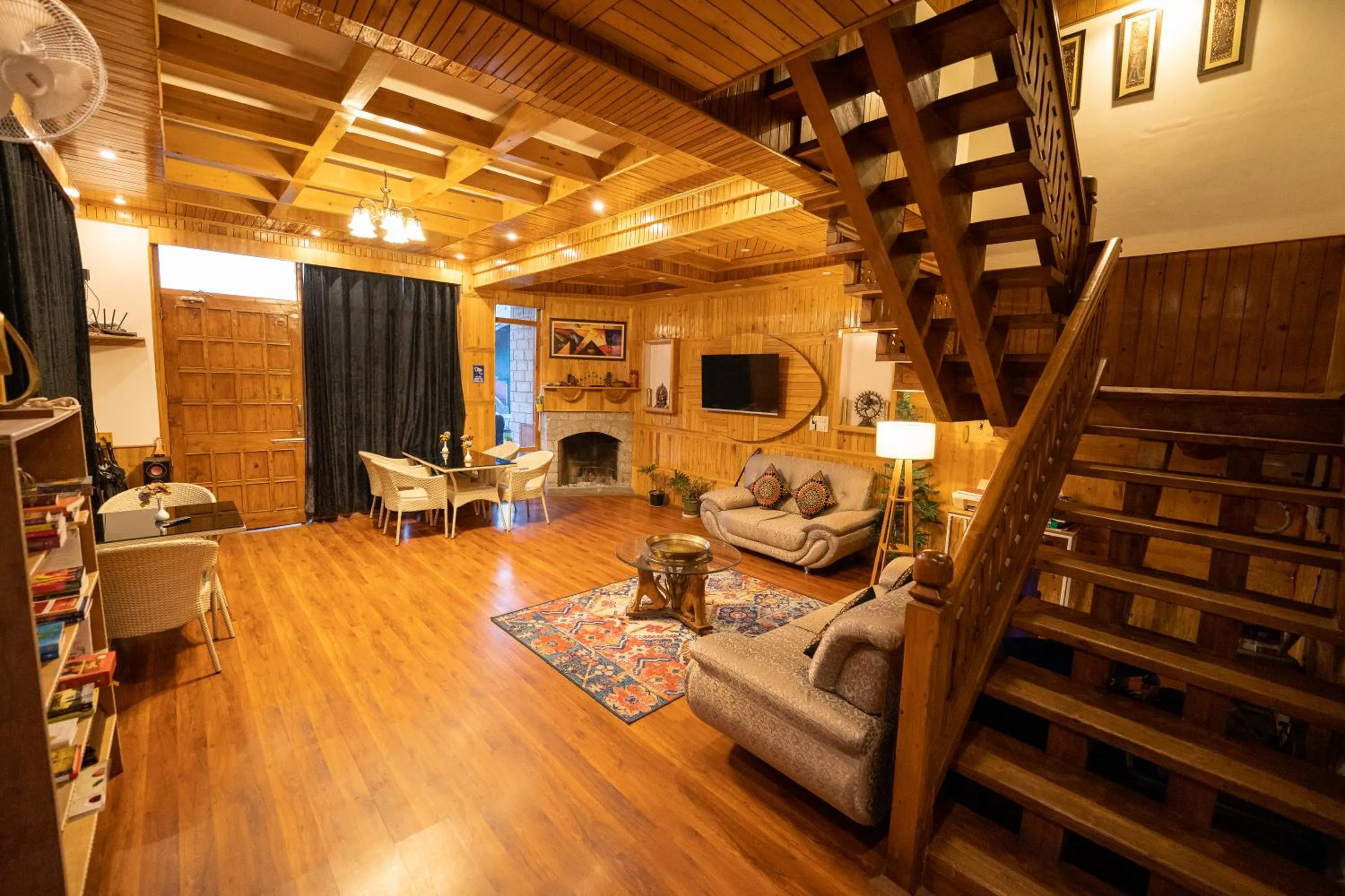 Living room in Amarys Boutique Stays Manali