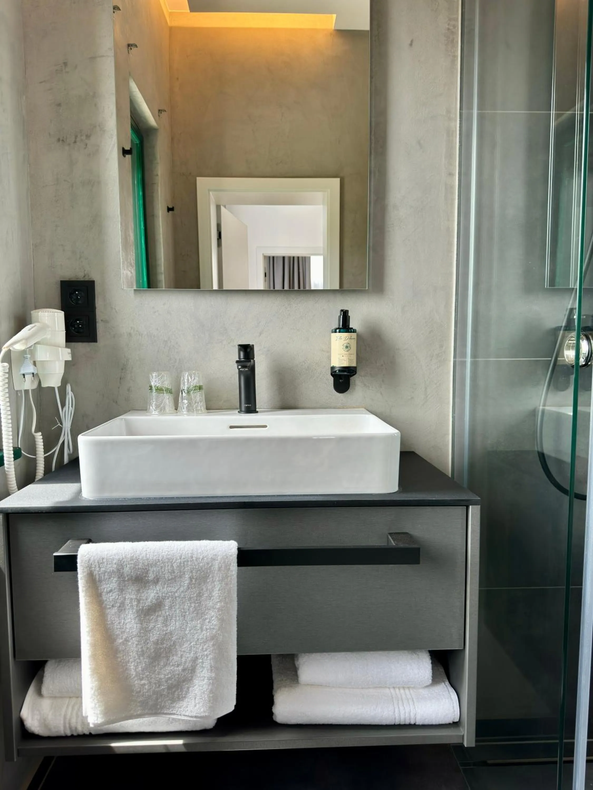 Bathroom in Jan Maria Hotel