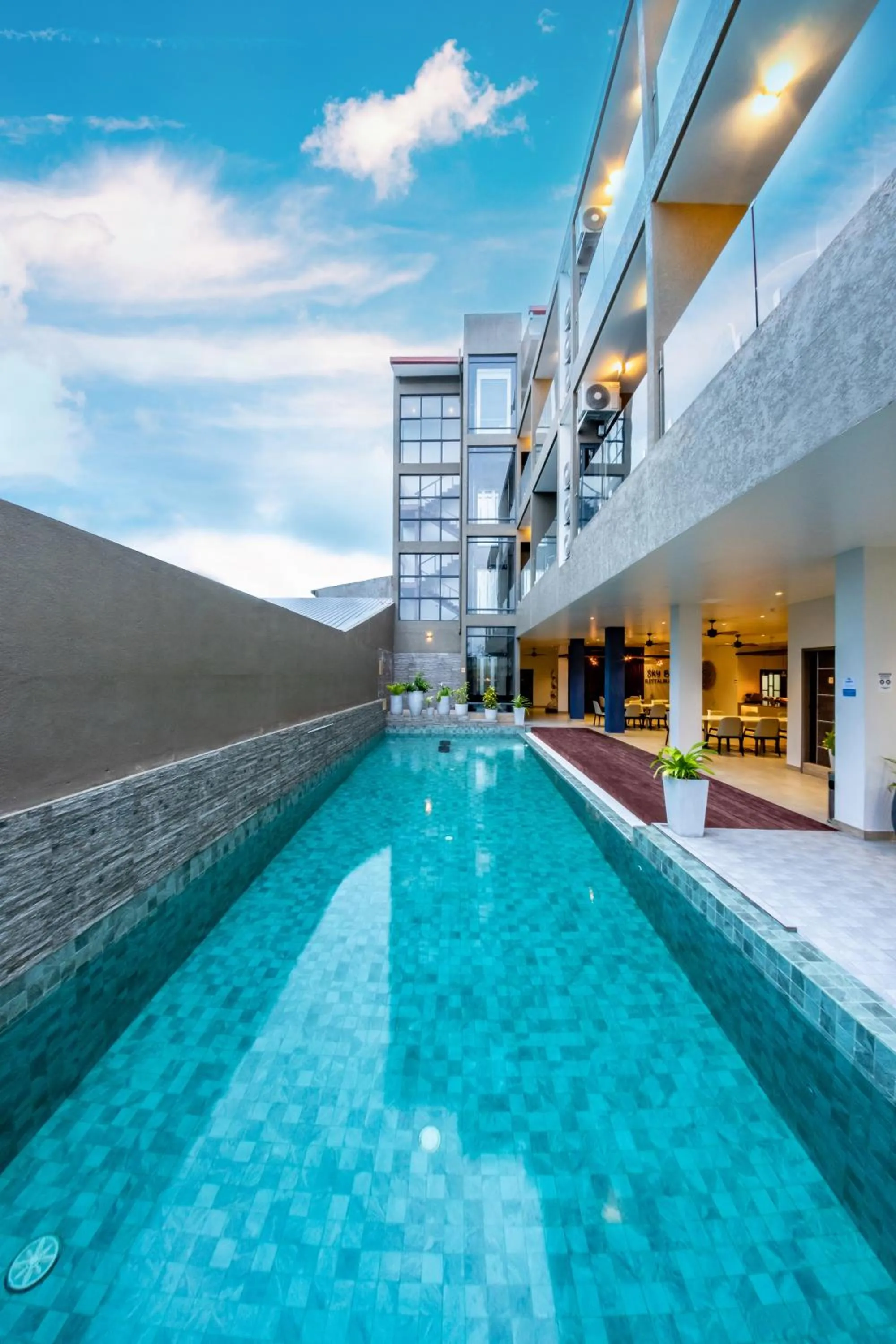 Swimming pool in Sky Beach Maldives - Dhiffushi
