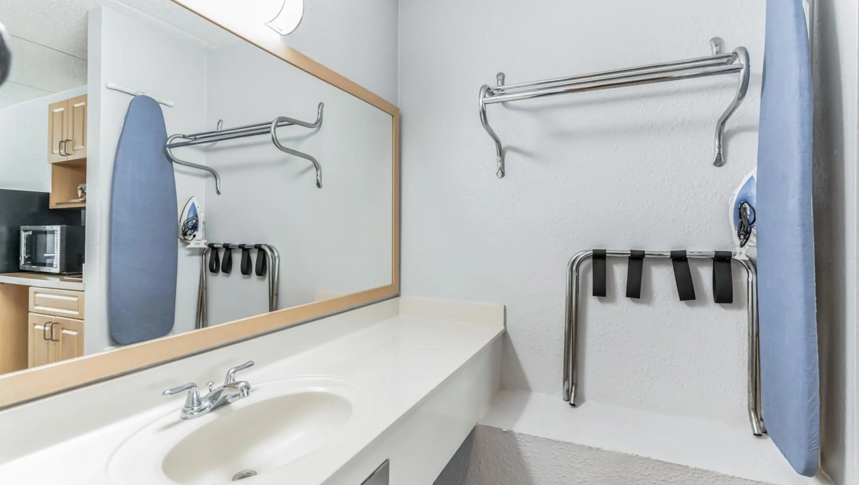 Bathroom in Home 1 Suites Extended Stay - Kissimmee