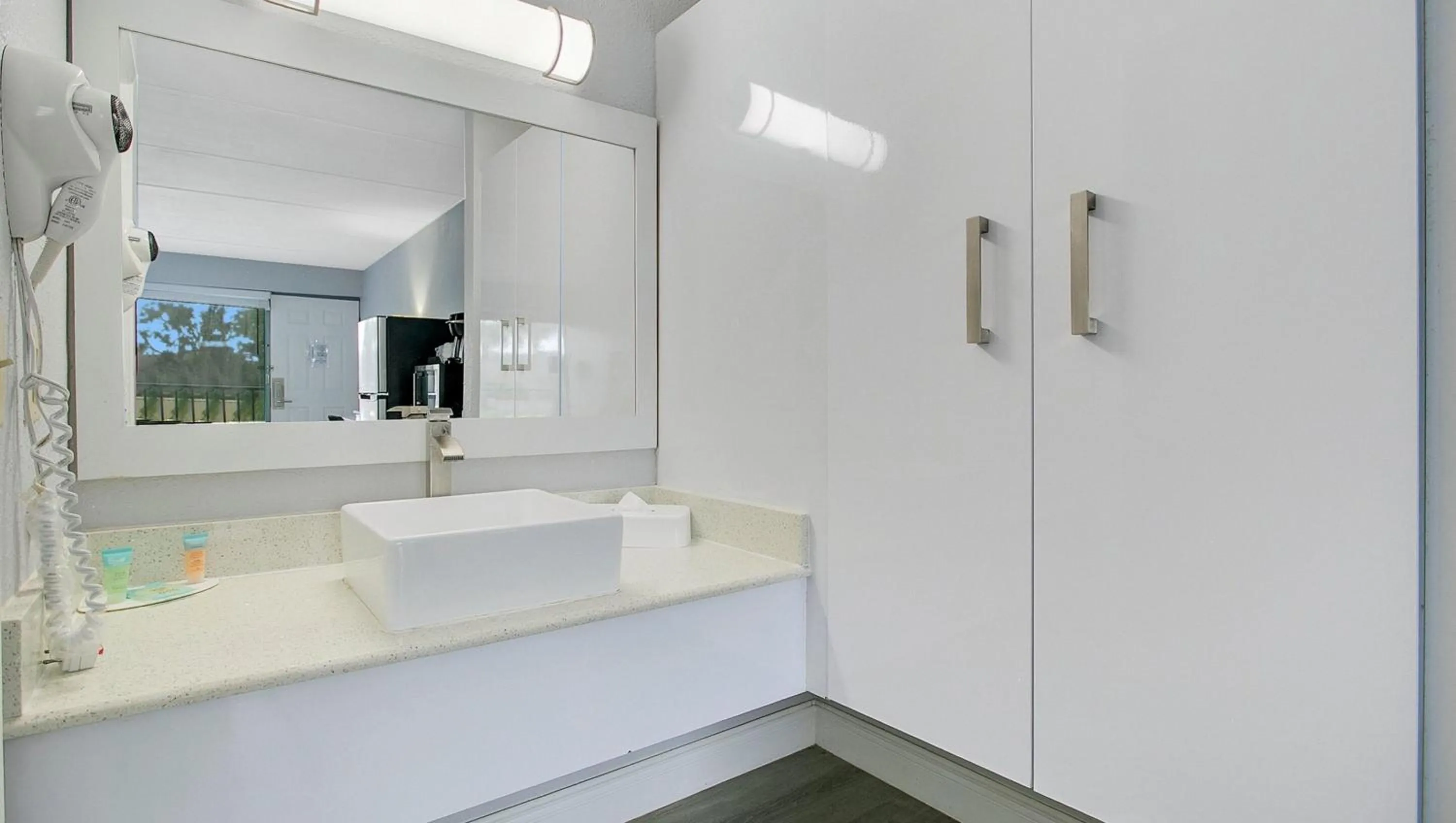 Bathroom in Home 1 Suites Extended Stay - Kissimmee