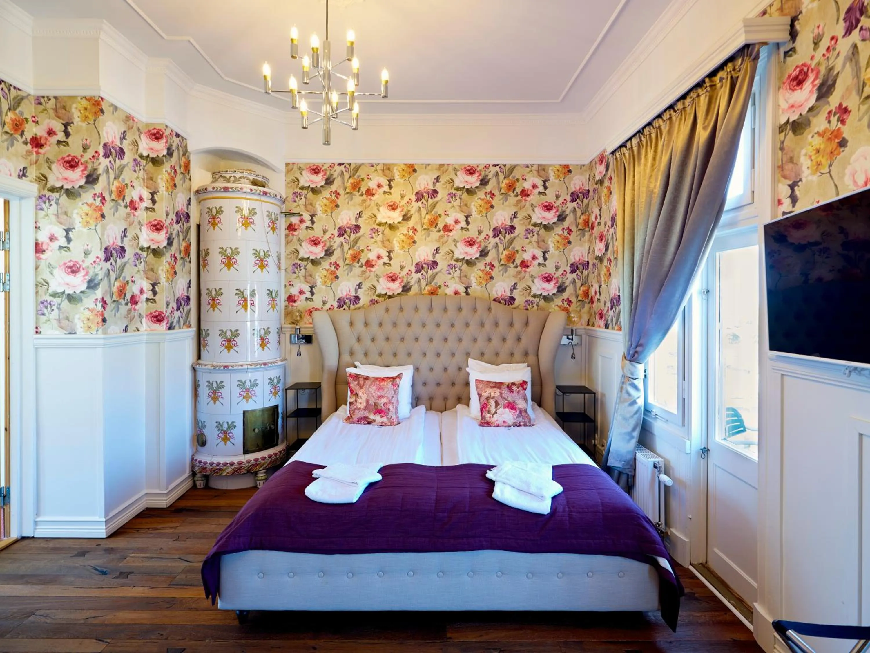 Bed in Grenna Hotell