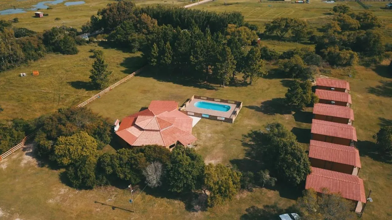 Pousada e Lazer MARICÁ