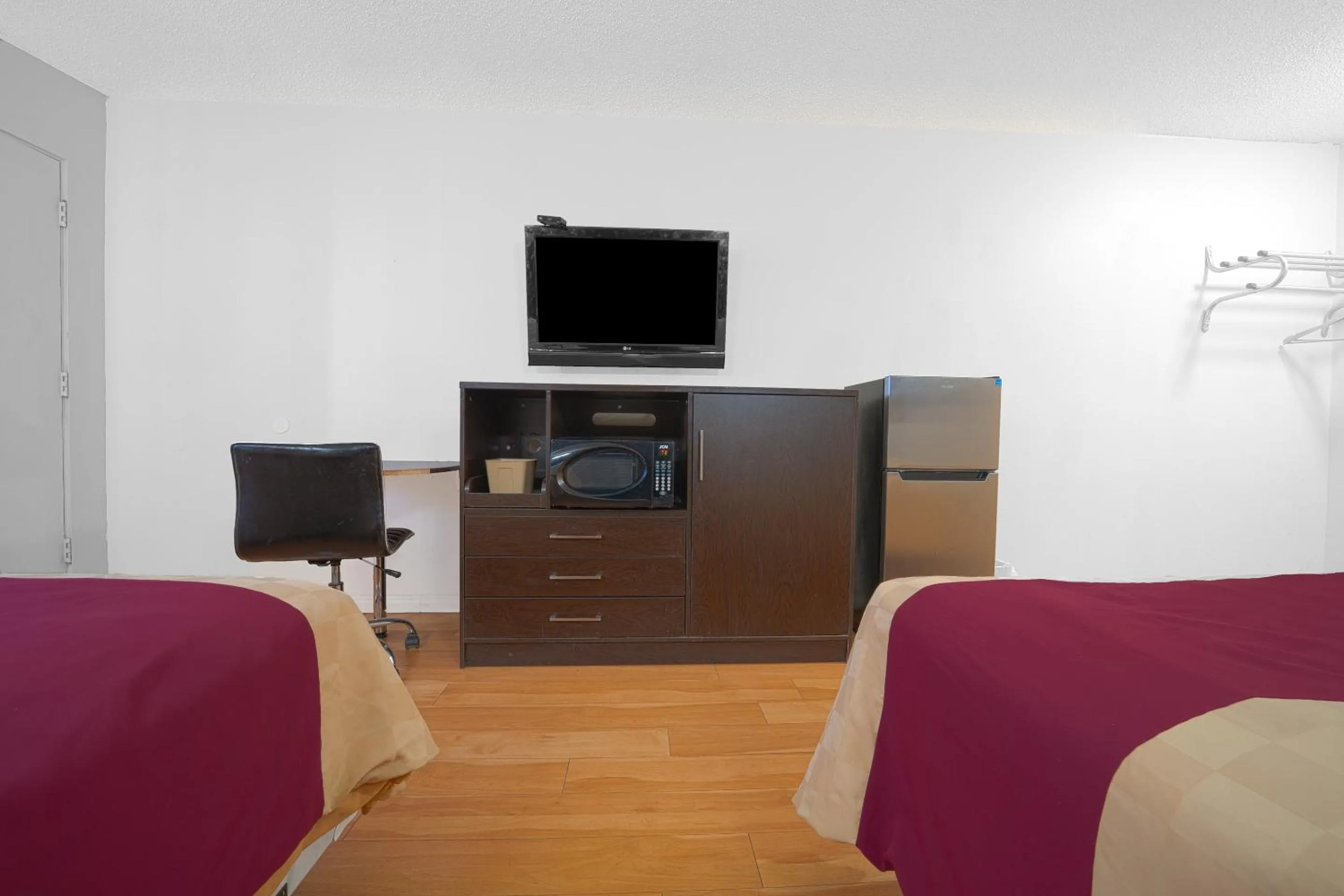 Bedroom in Mojave Hotel