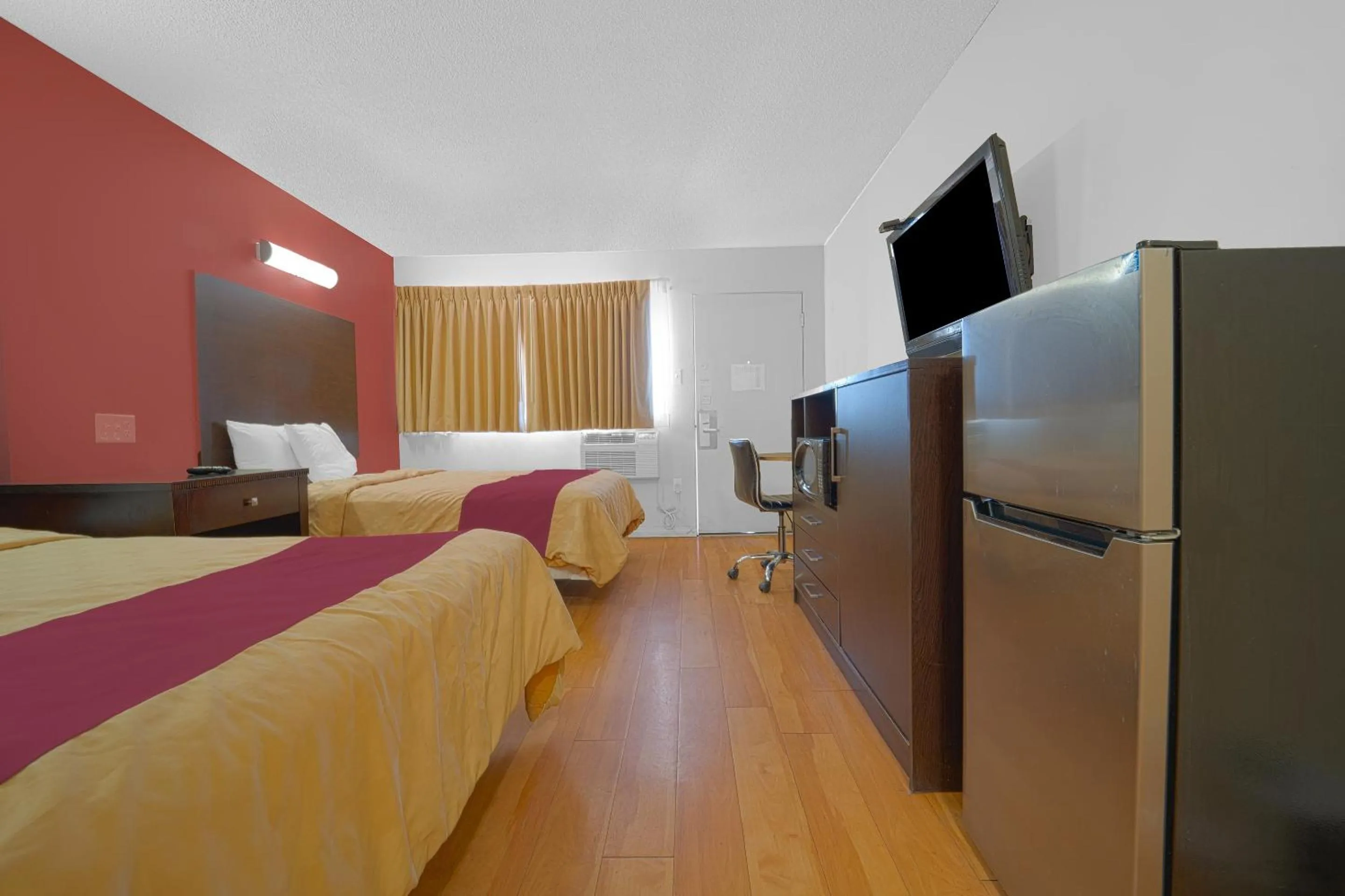 Bedroom, Bed in Mojave Hotel