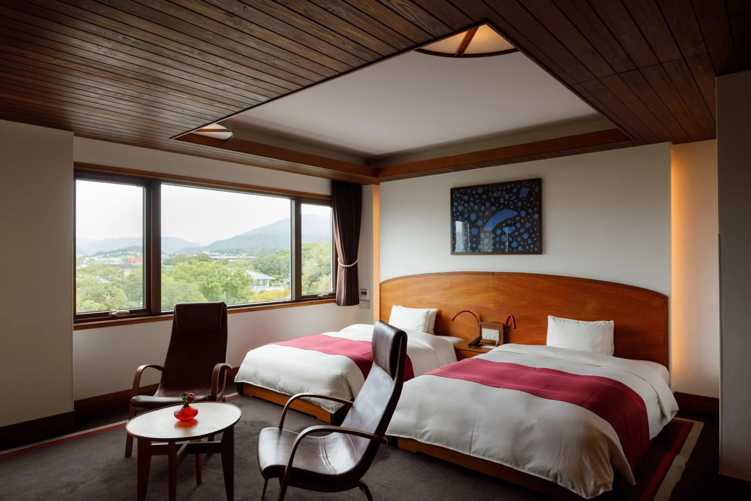 Bed in Hotel Chourakukan Kyoto Gion 長楽館 京都