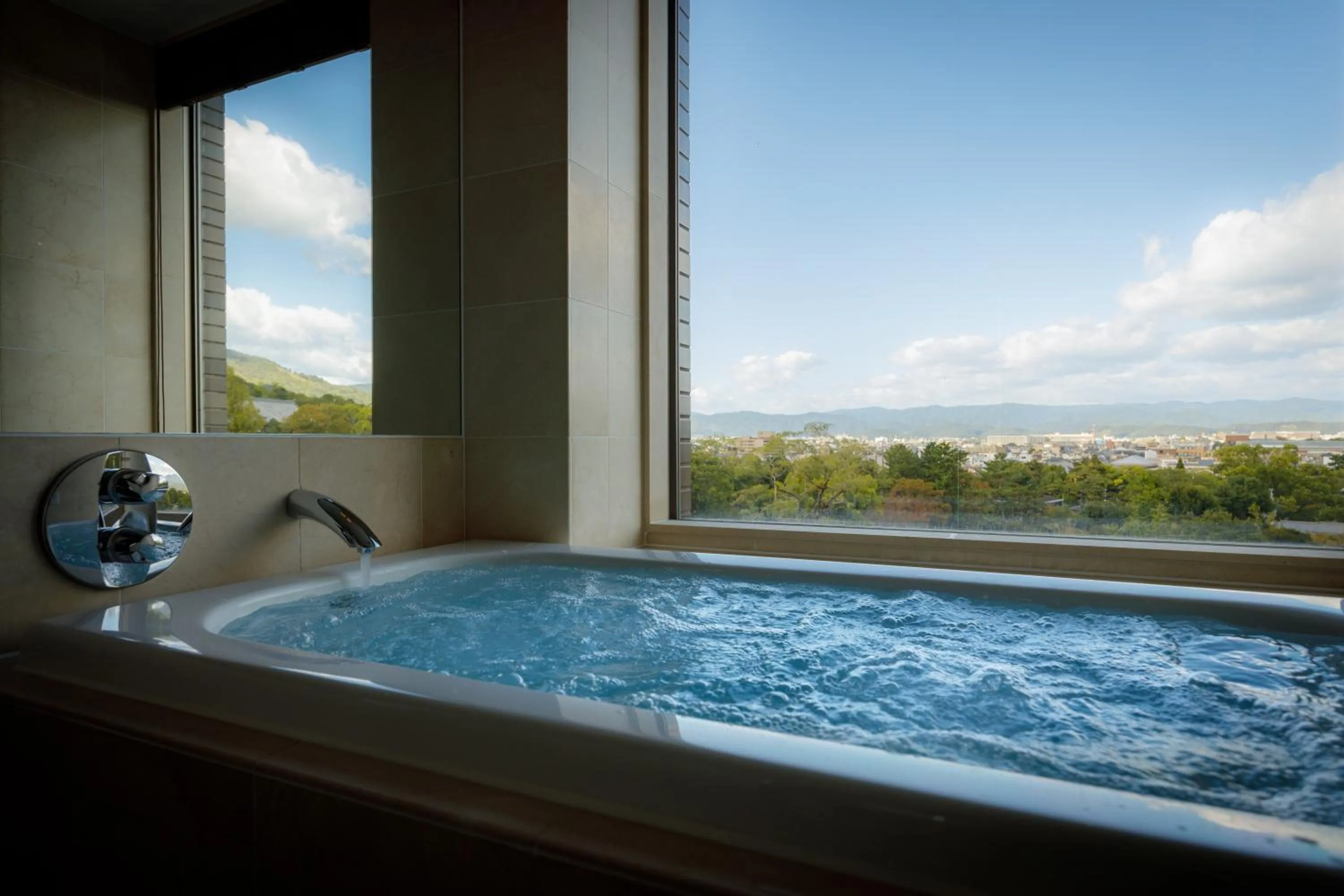 Natural landscape in Hotel Chourakukan Kyoto Gion 長楽館 京都