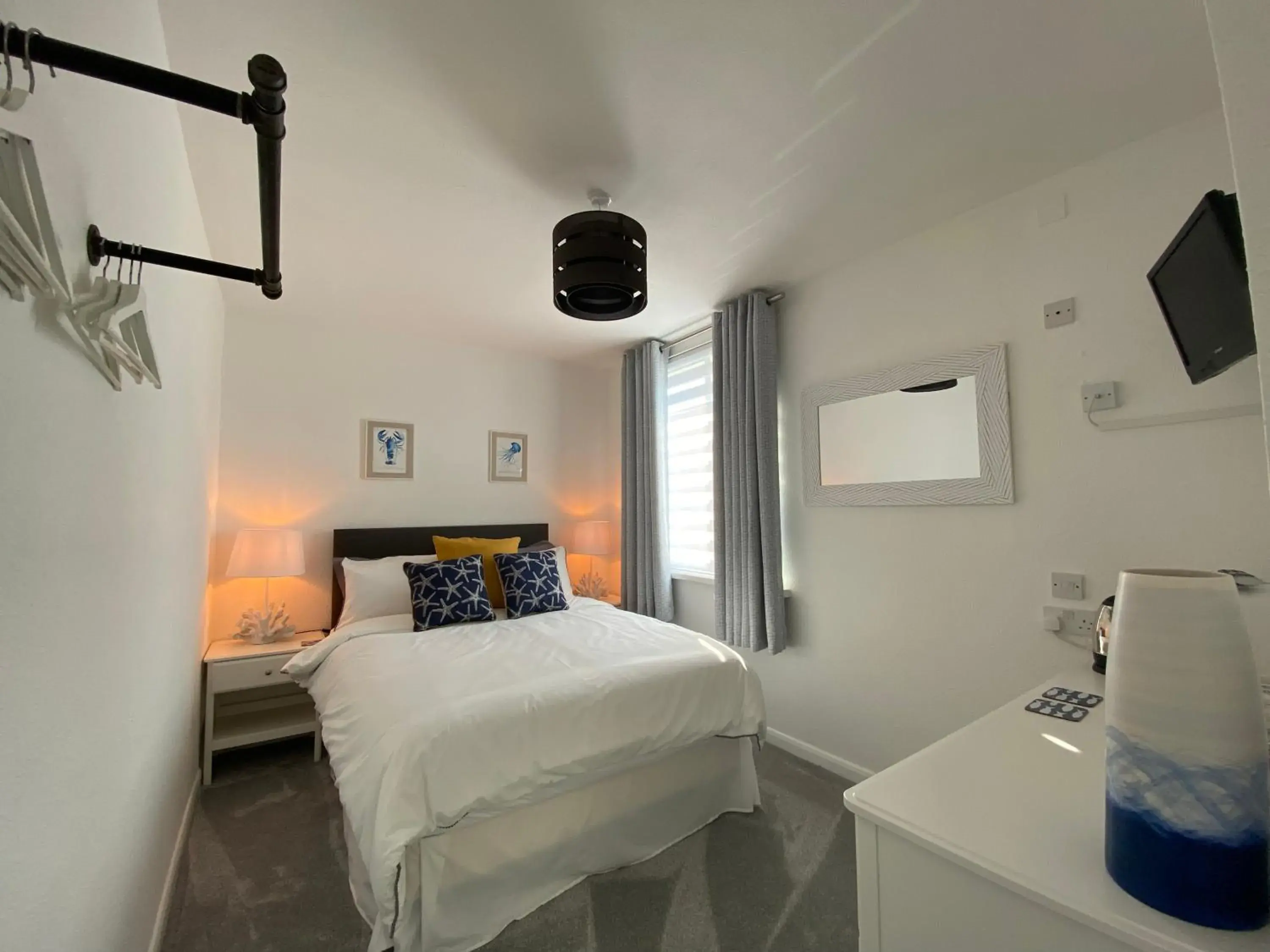 Deluxe Double Room in Rooms At Babbacombe Deluxe Double Room in Rooms At Babbacombe