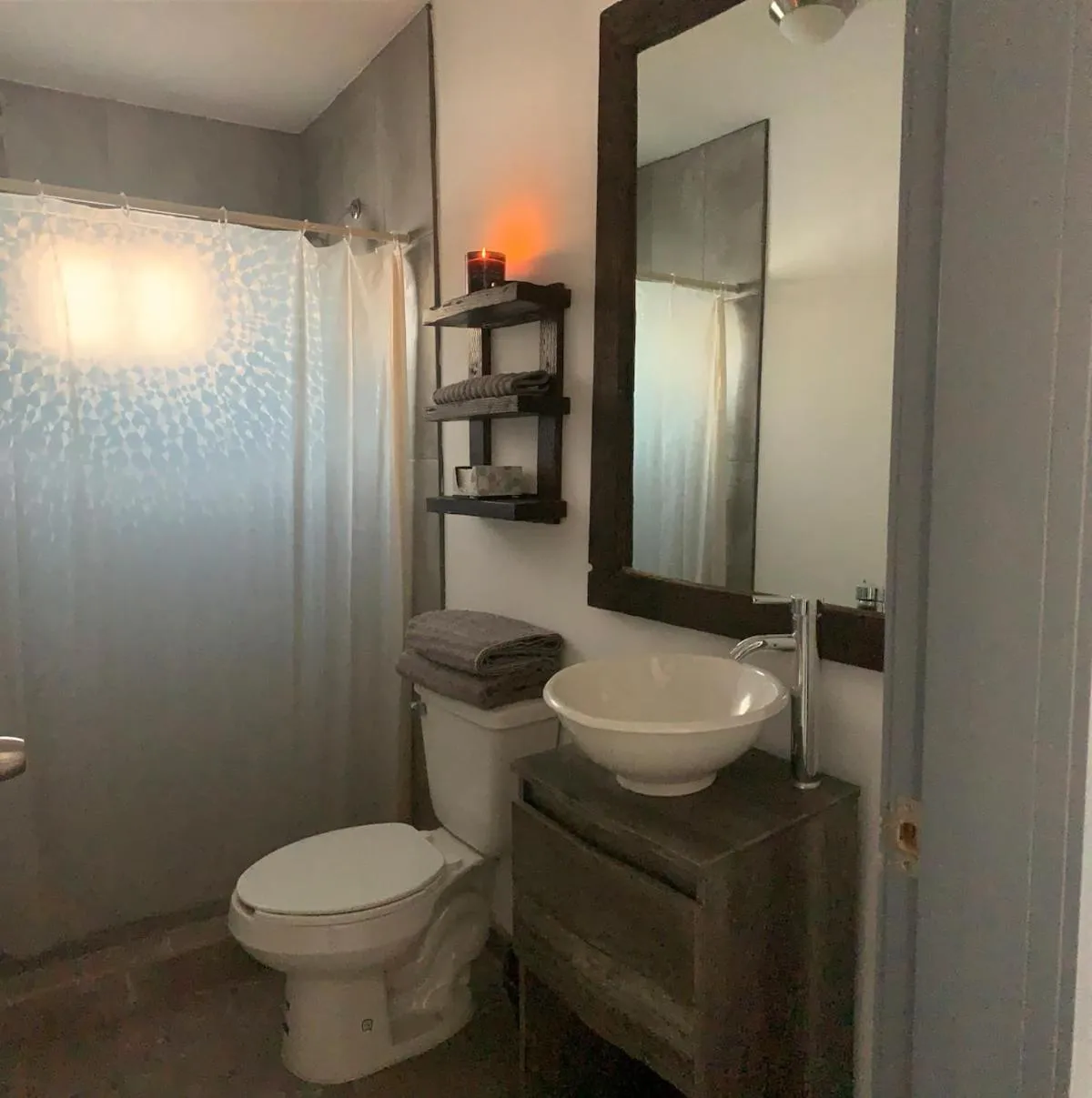 Collins Village Hotel Boutique