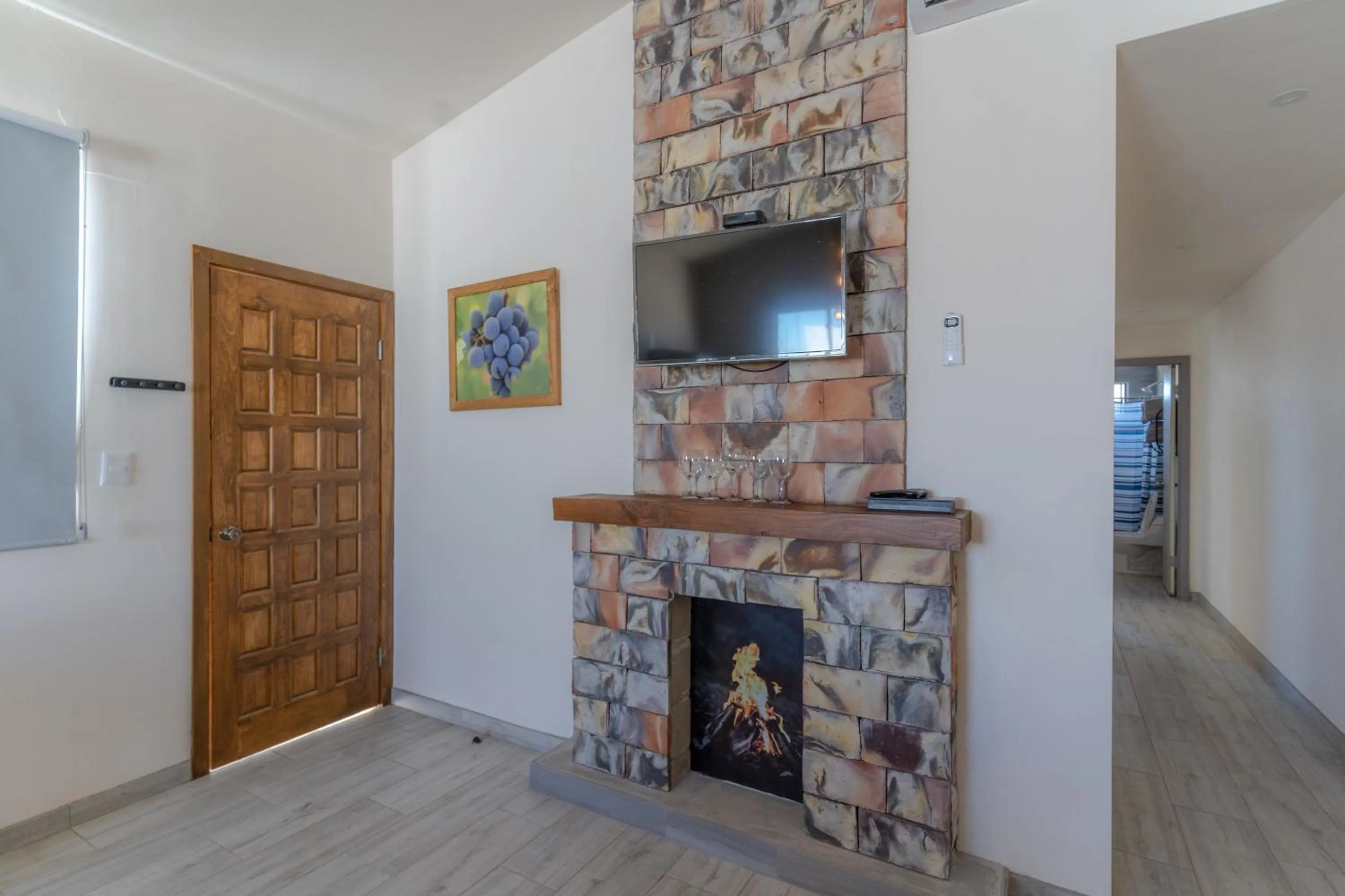 Collins Village Hotel Boutique