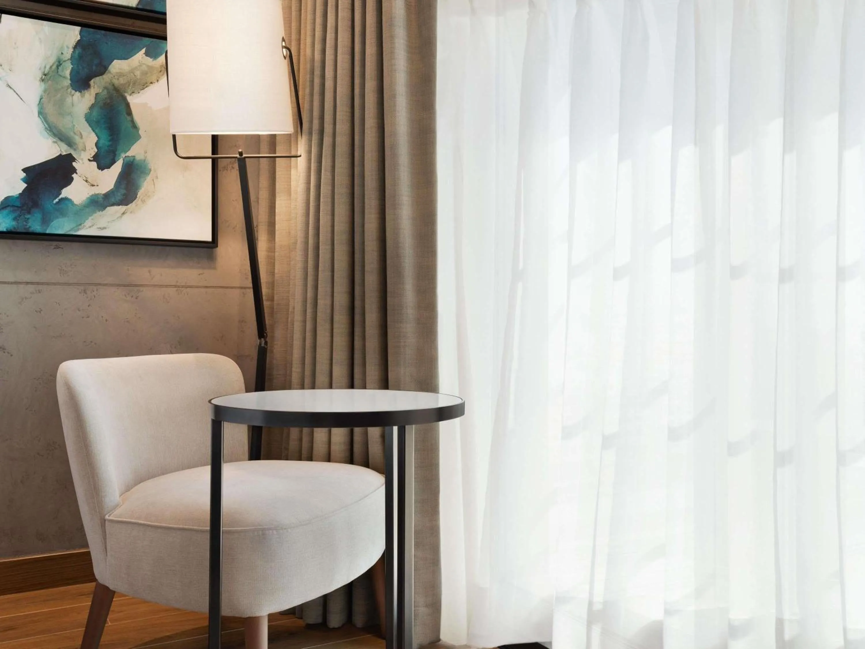 Bedroom in Mercure Dubai Gold District