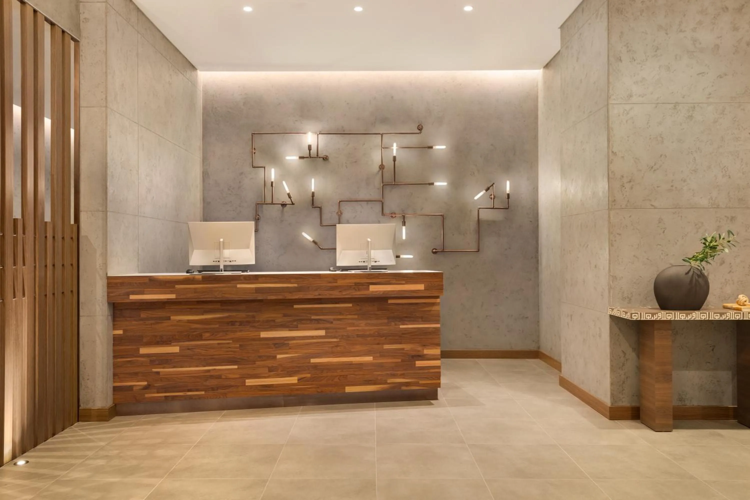 Lobby or reception in Mercure Dubai Gold District