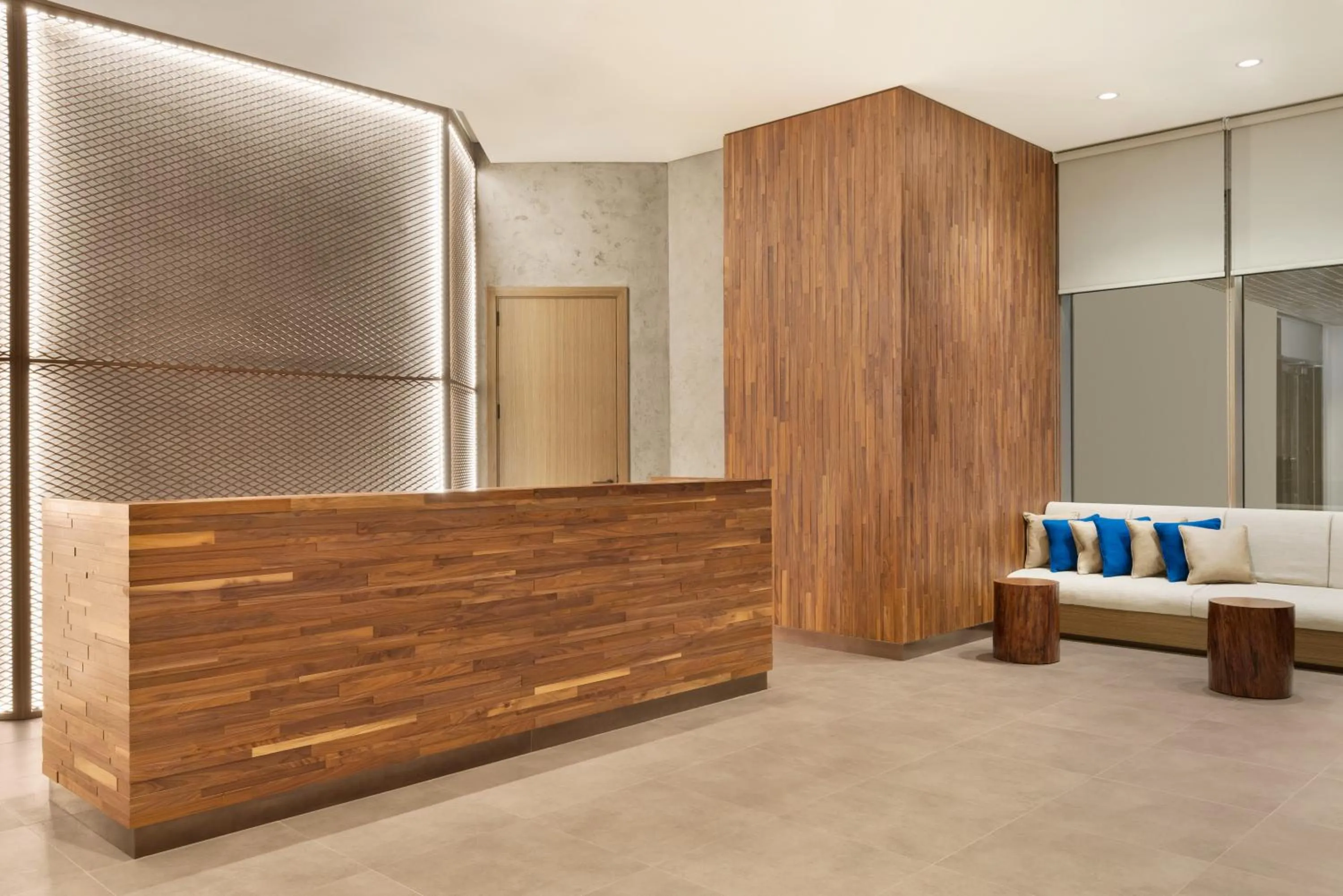 Lobby or reception in Mercure Dubai Gold District