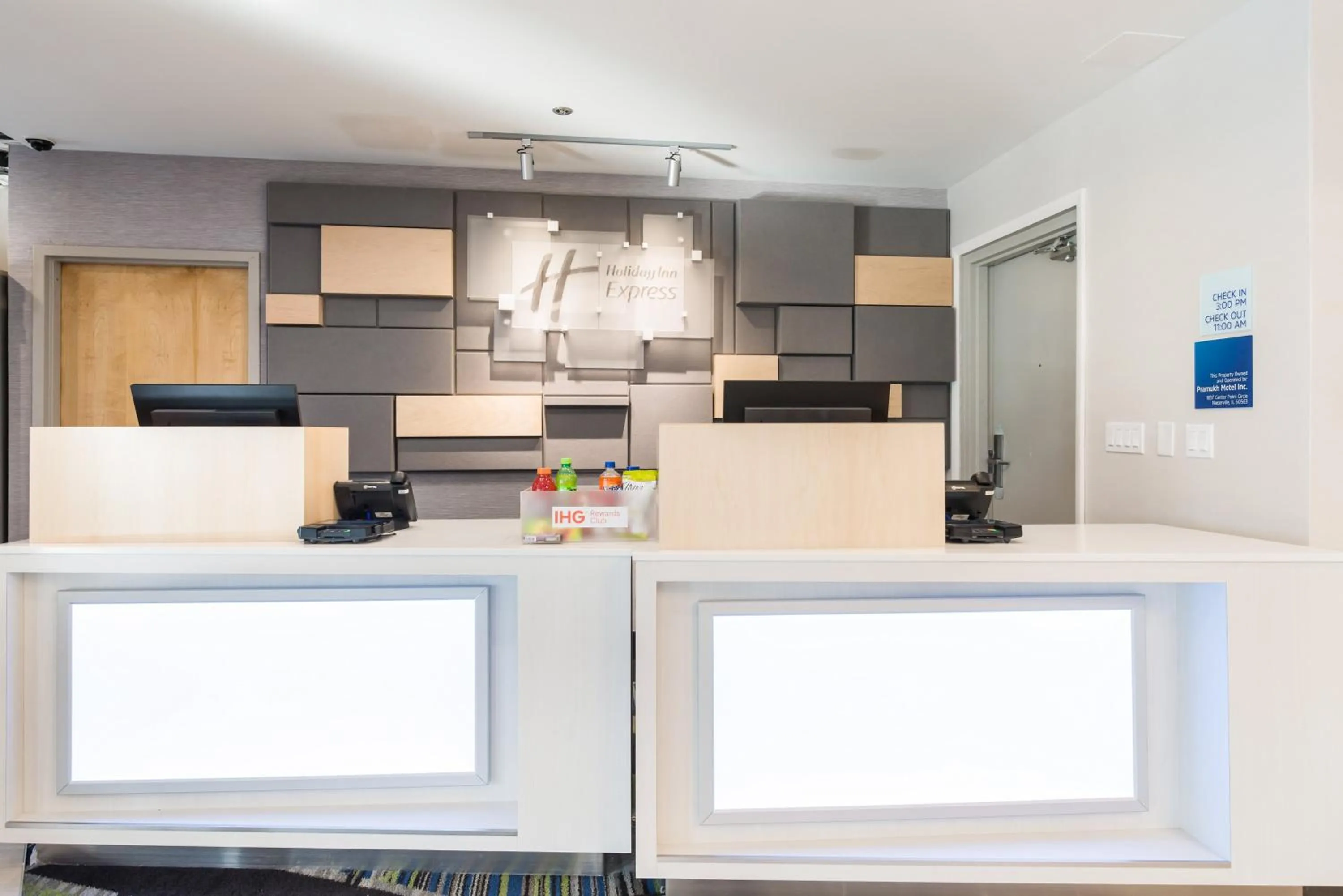 Property building in Holiday Inn Express Naperville by IHG