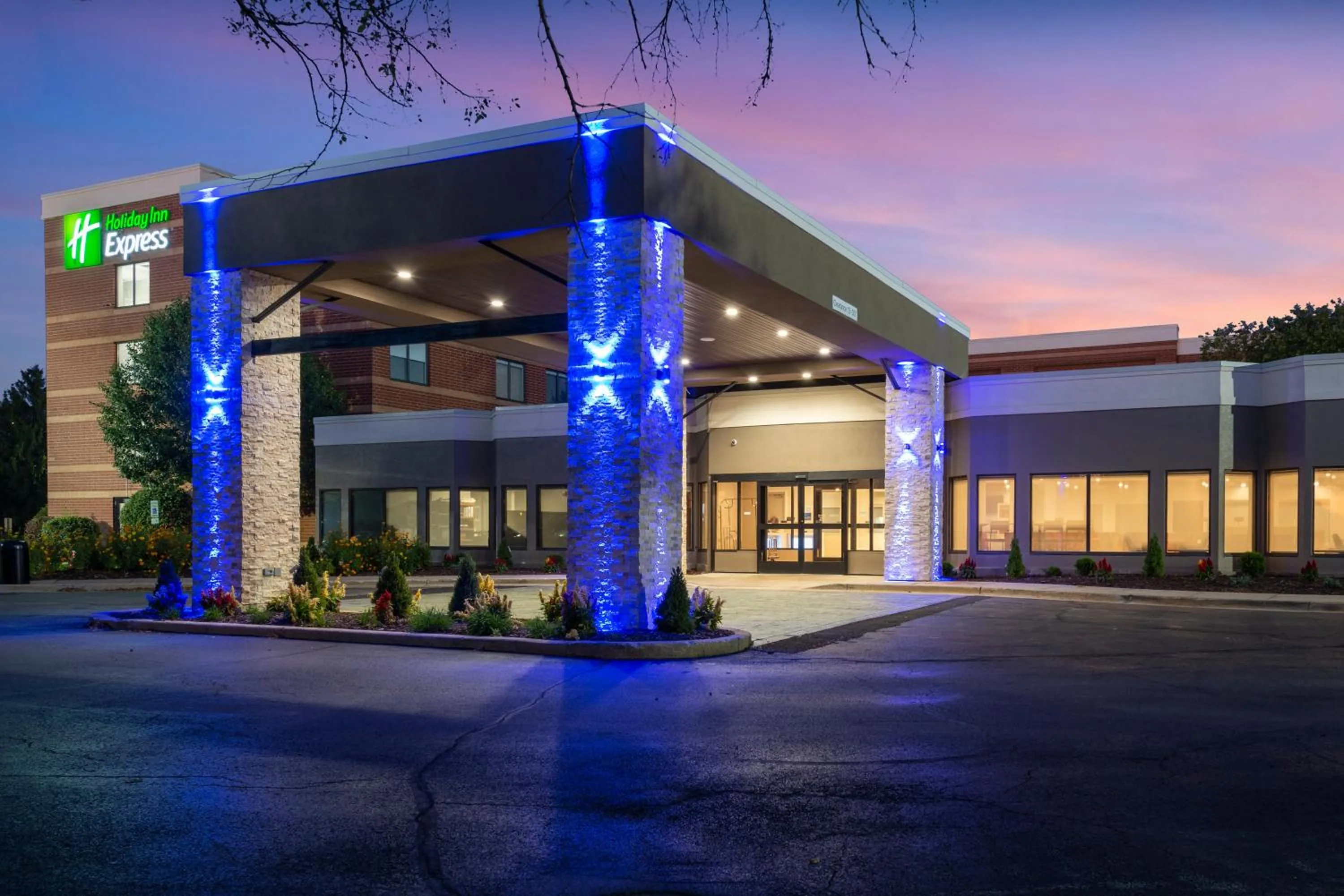 Property building in Holiday Inn Express Naperville by IHG