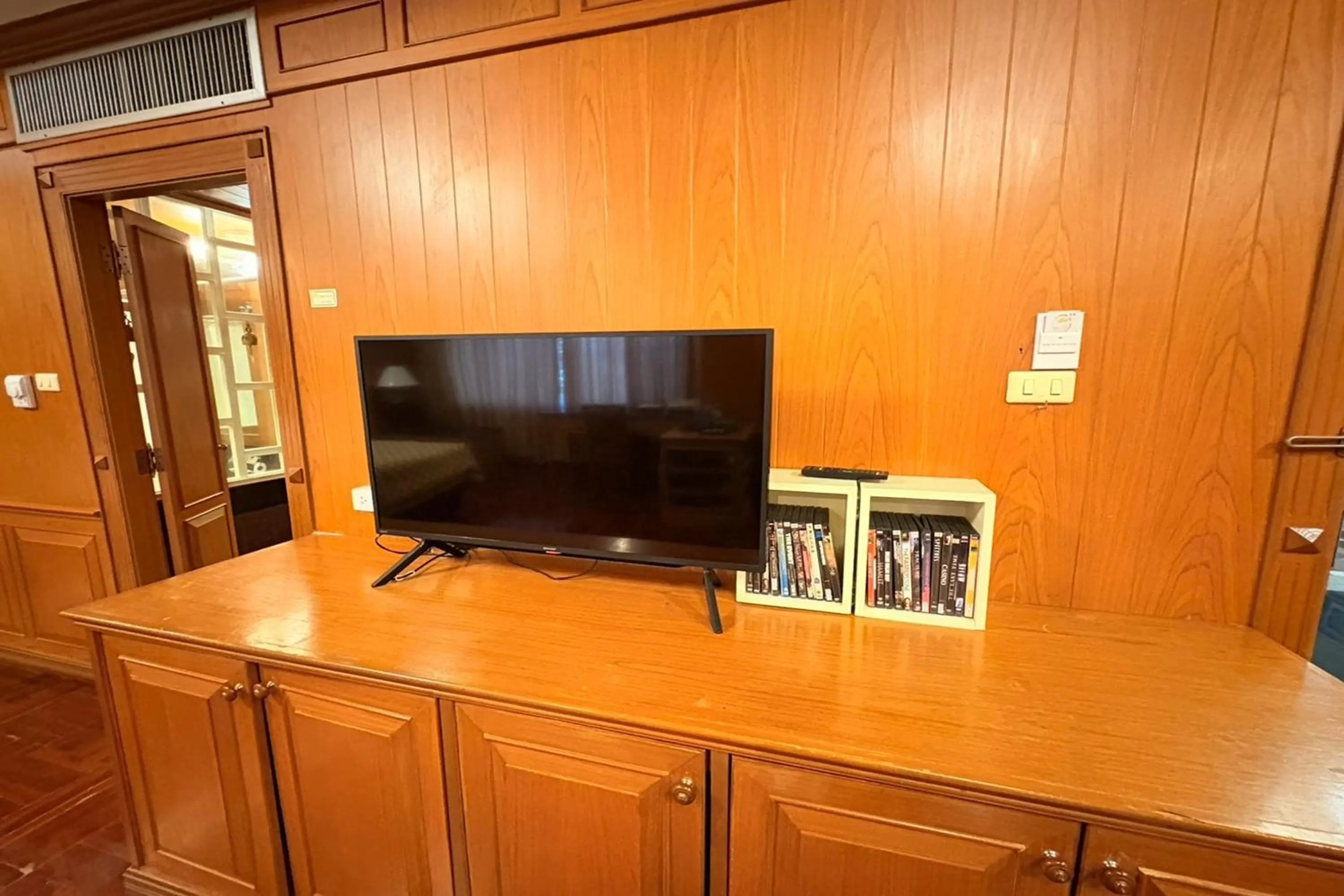 TV and multimedia in Taksila Hotel