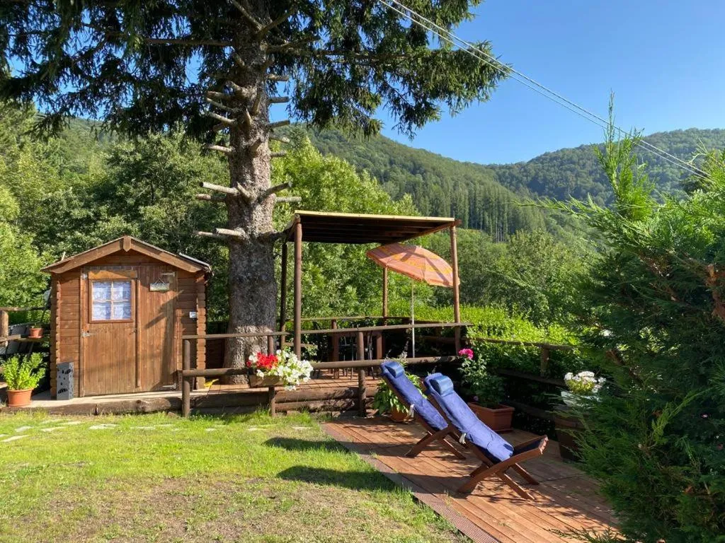 Garden view in B&B La Soldanella