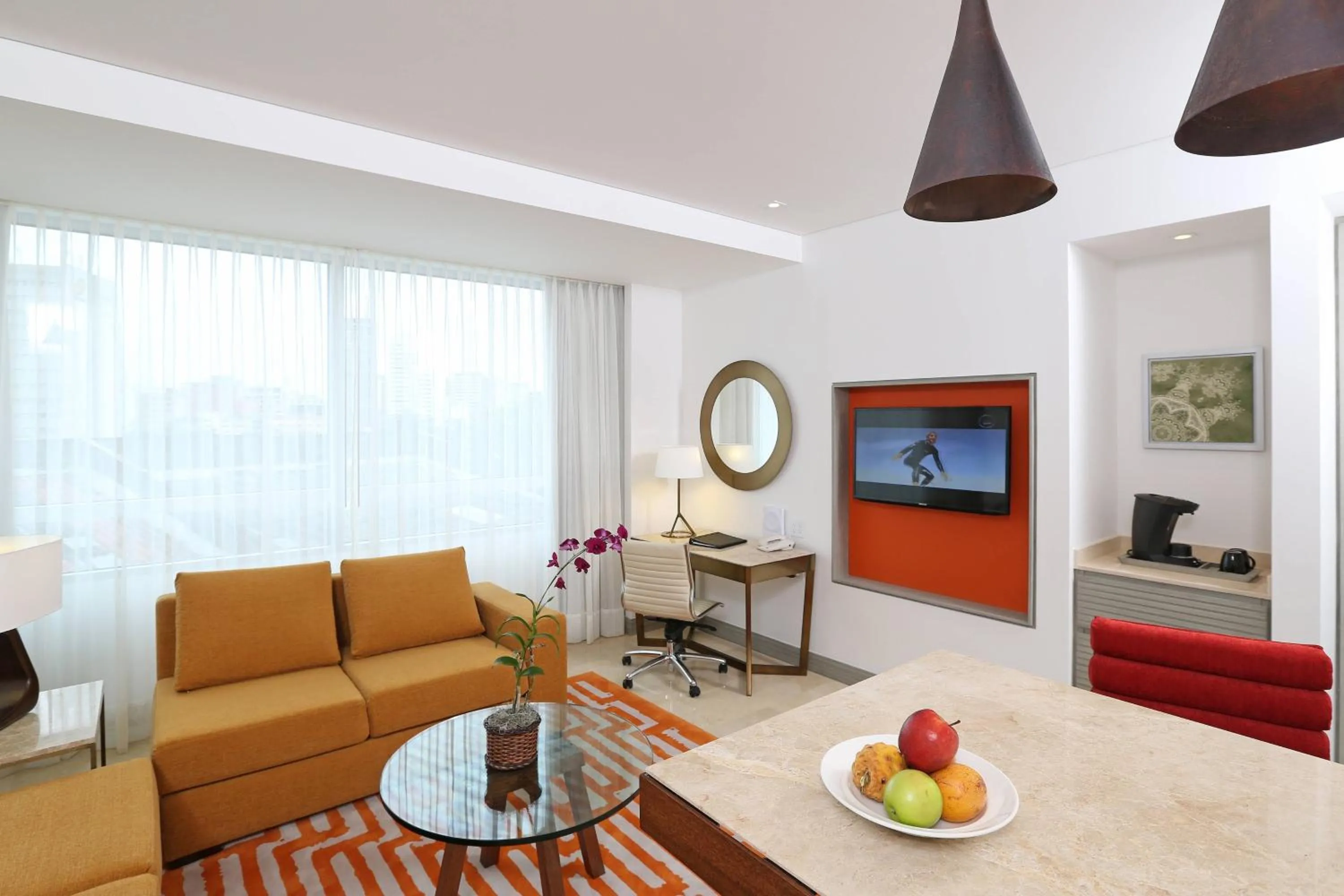 Living room in Cali Marriott Hotel