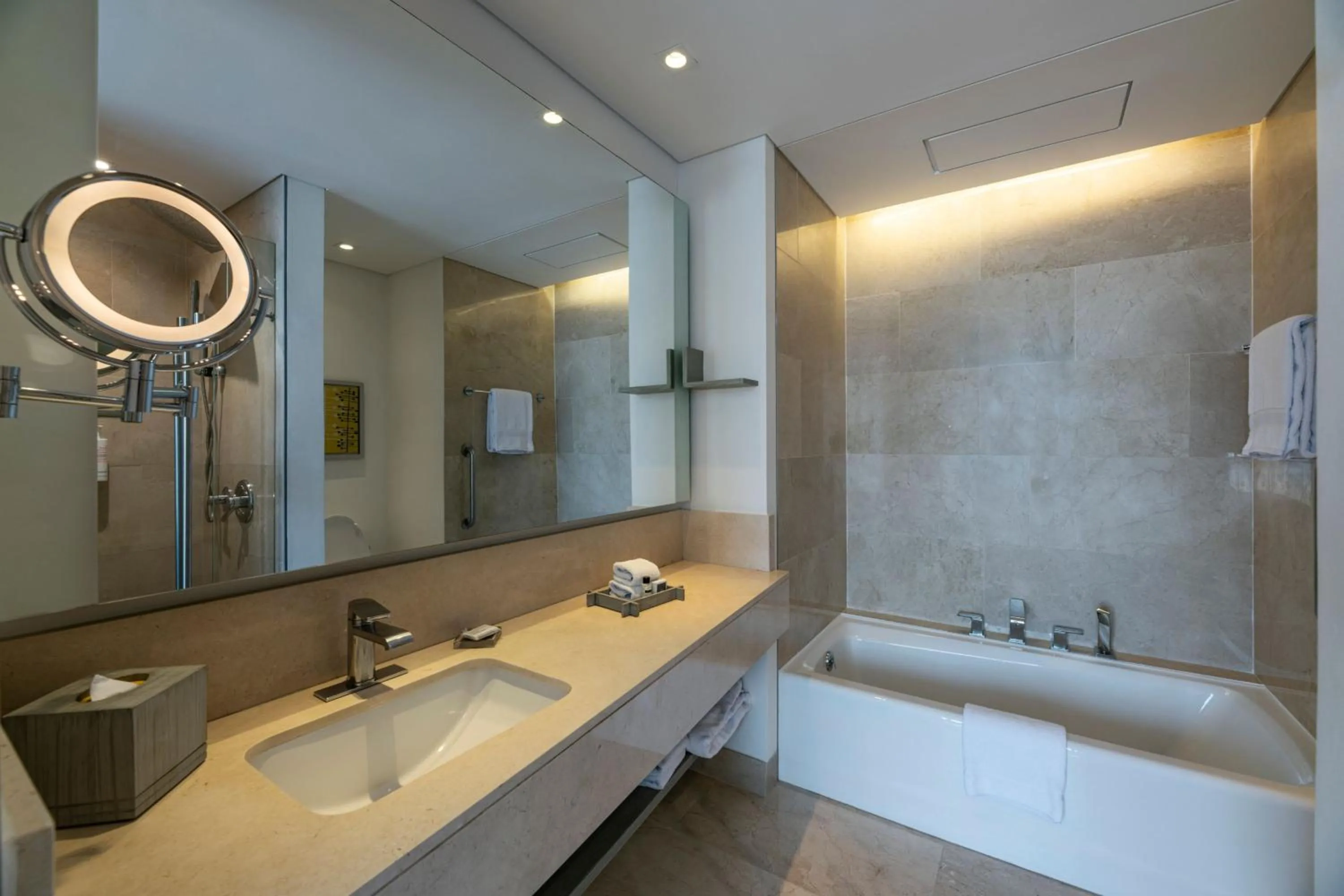 Bedroom in Cali Marriott Hotel