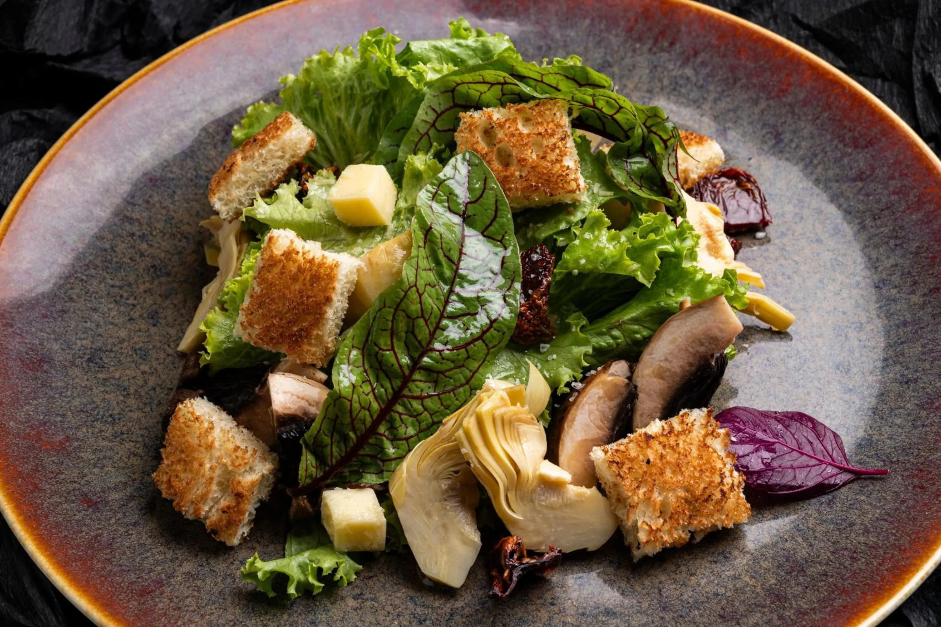 Restaurant/places to eat in Cali Marriott Hotel