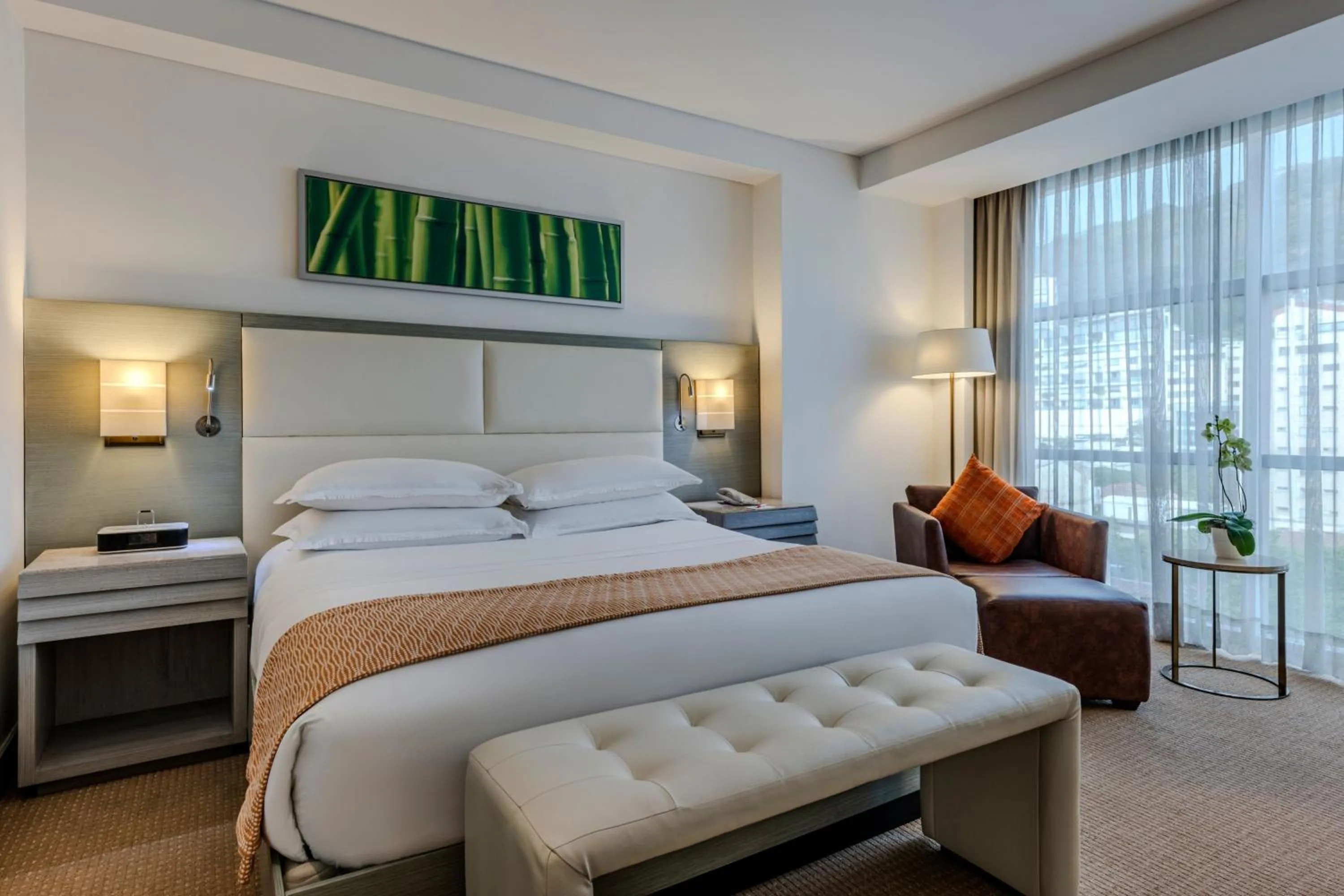 Photo of the whole room, Bed in Cali Marriott Hotel