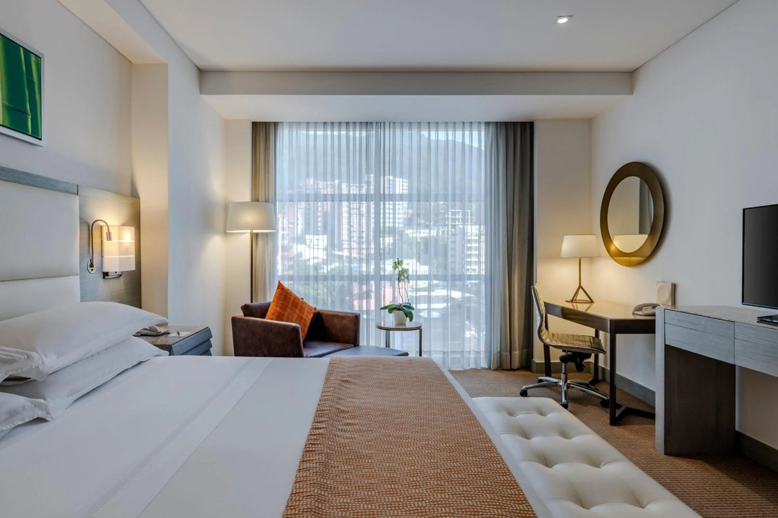 Photo of the whole room, Bed in Cali Marriott Hotel