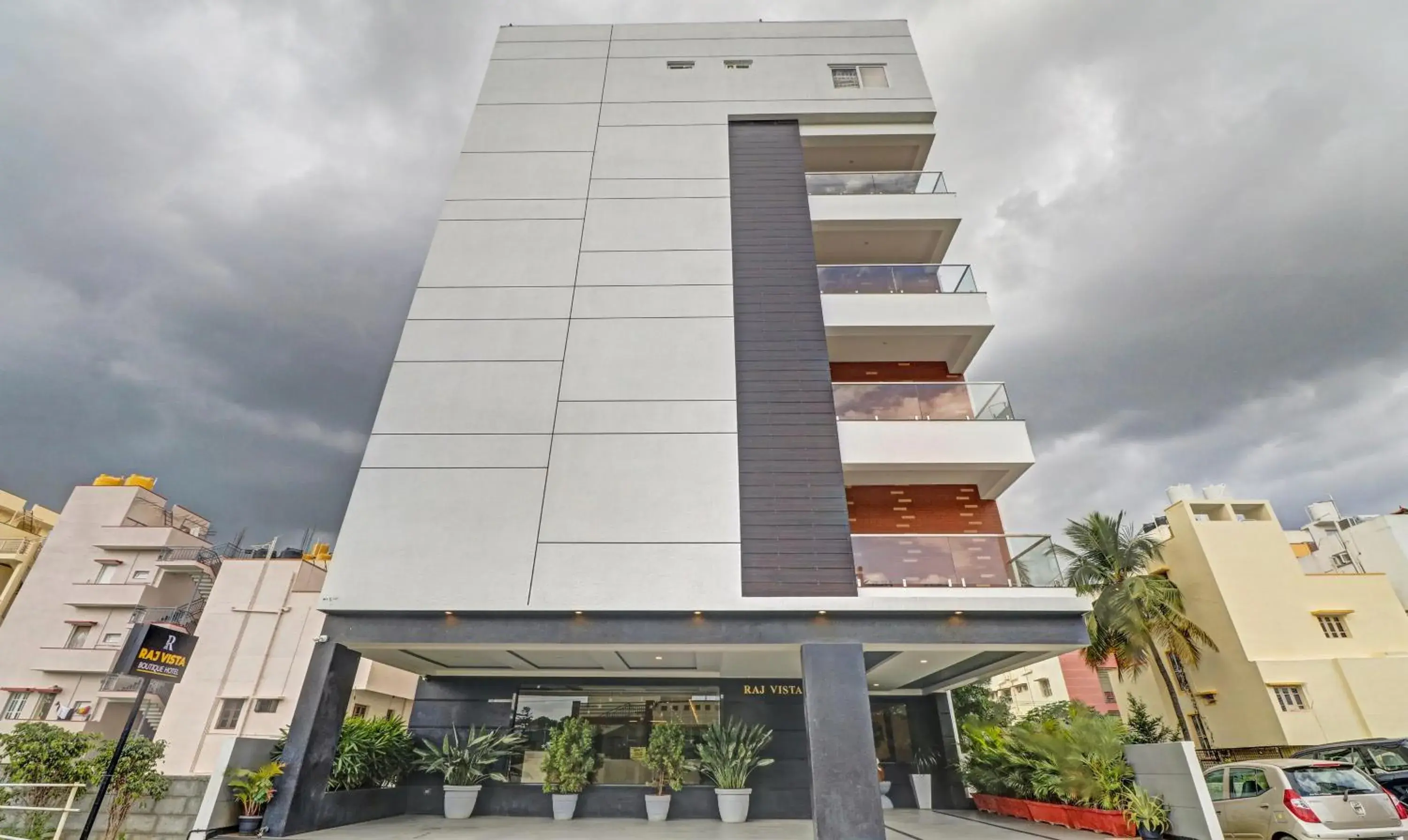 Treebo Premium Raj Vista Global Village Treebo Premium Raj Vista Global Village