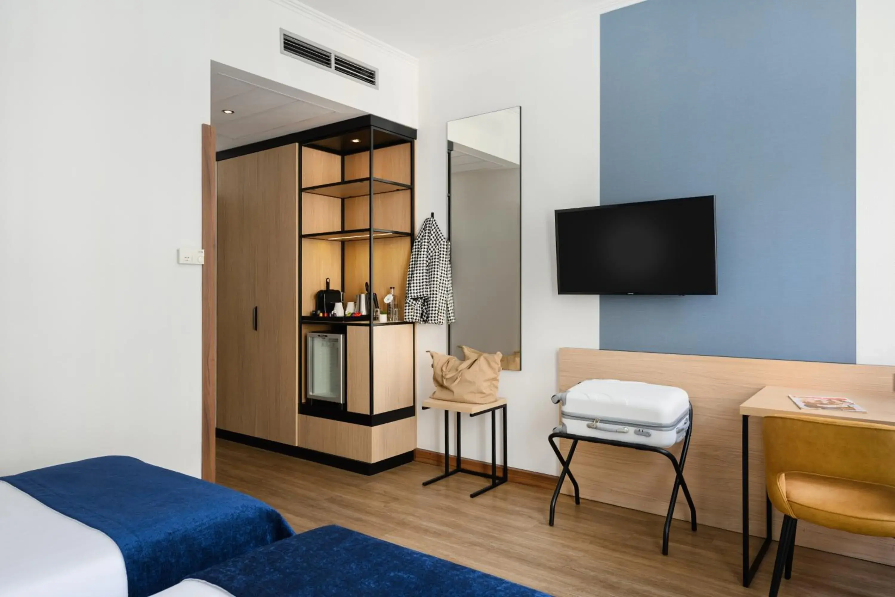 Deluxe Double or Twin Room in Hotel Bristol Budapest Deluxe Double or Twin Room in Hotel Bristol Budapest