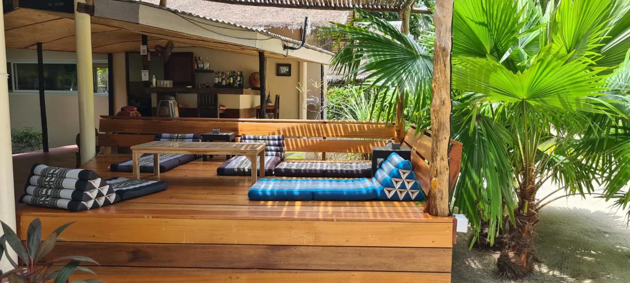 Restaurant/places to eat in Angkana Bungalows adults only