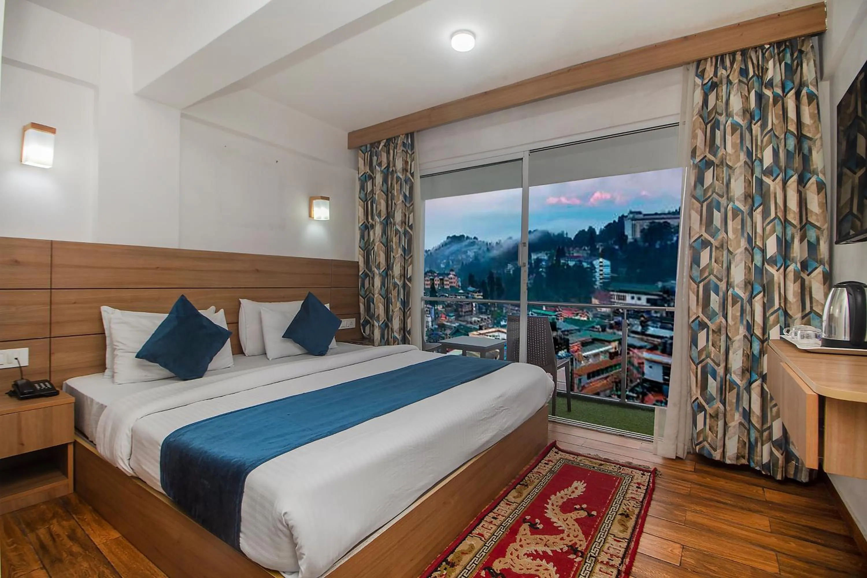 Bed in Central Heritage Resort & Spa Formerly Fortune ITC Resort