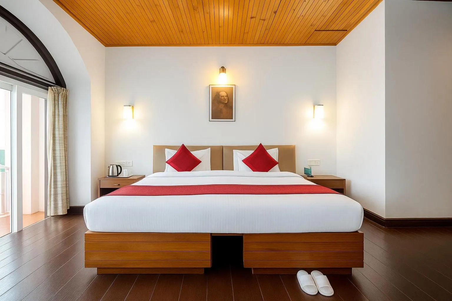 Bed in Central Heritage Resort & Spa Formerly Fortune ITC Resort