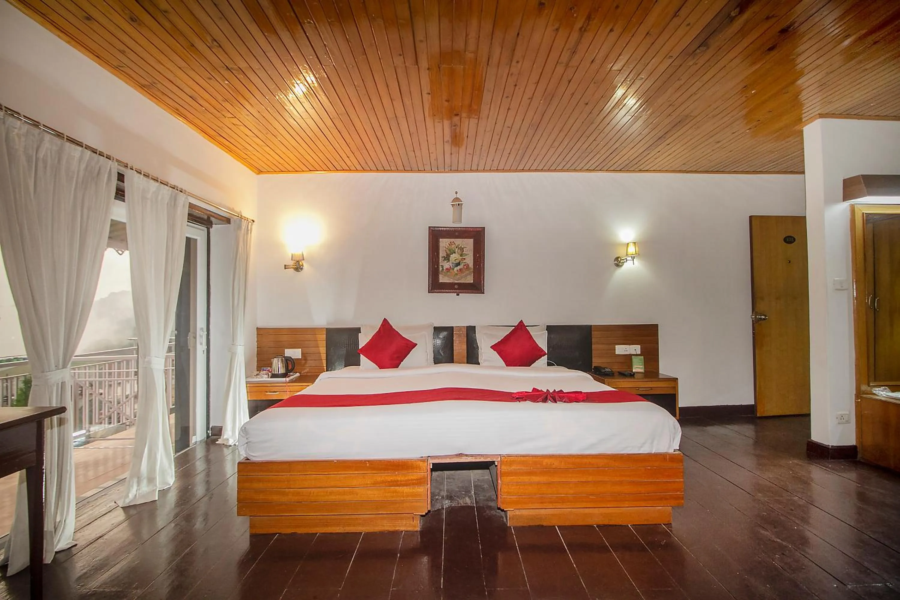 Bedroom, Bed in Central Heritage Resort & Spa Formerly Fortune ITC Resort