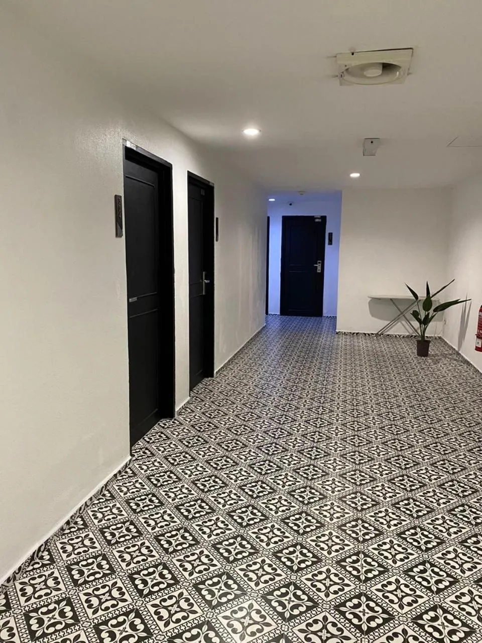 Facade/entrance in Georgetown Inn by Sky Hive