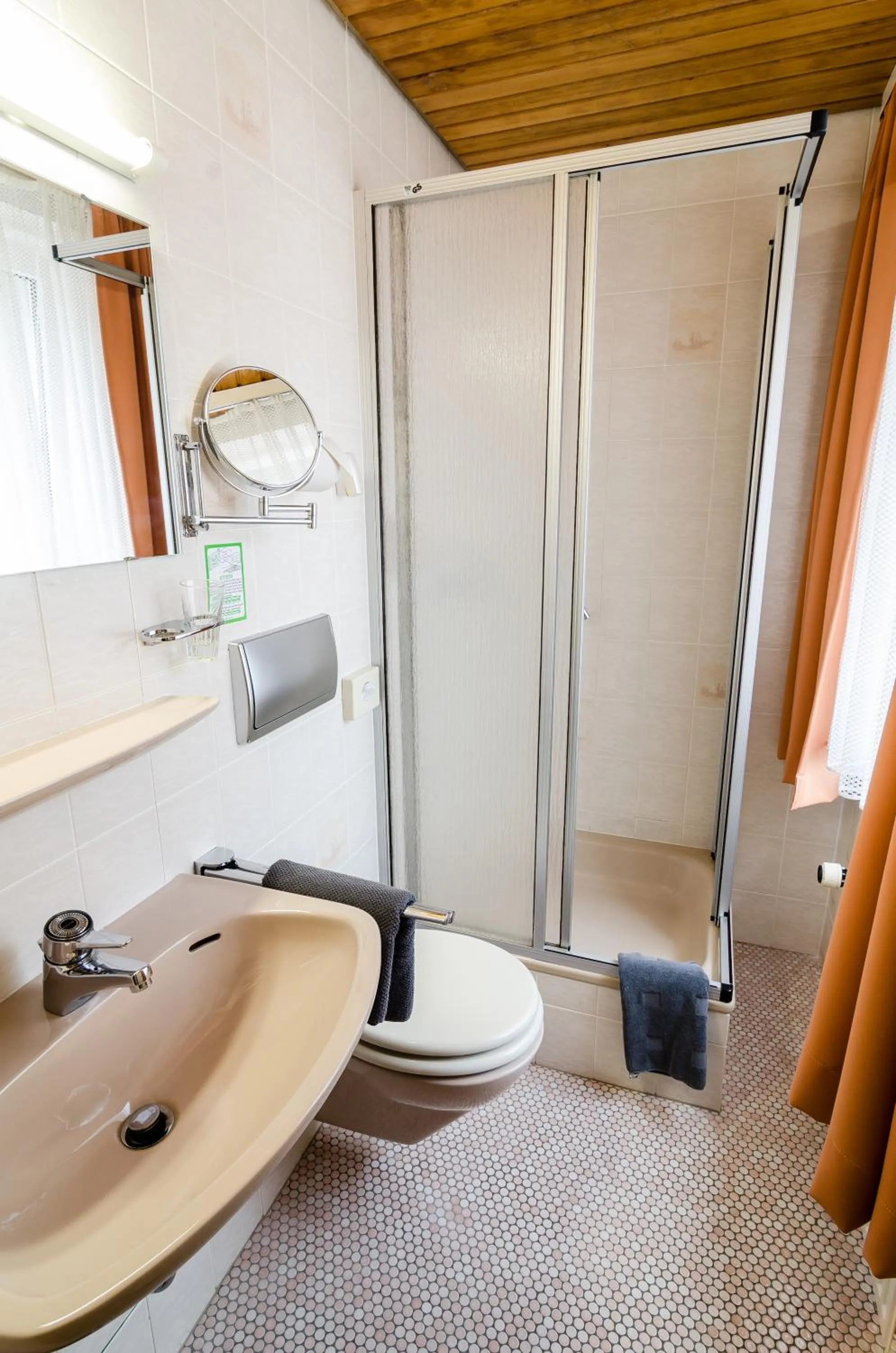 Bathroom in Altstadthotel Wienecke