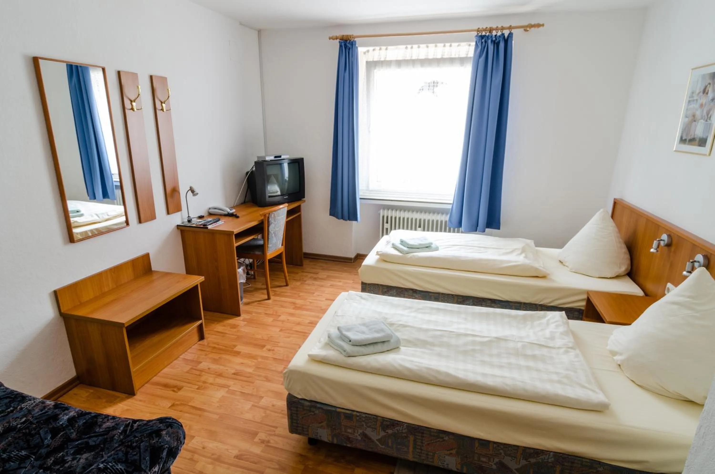 Photo of the whole room, Bed in Altstadthotel Wienecke