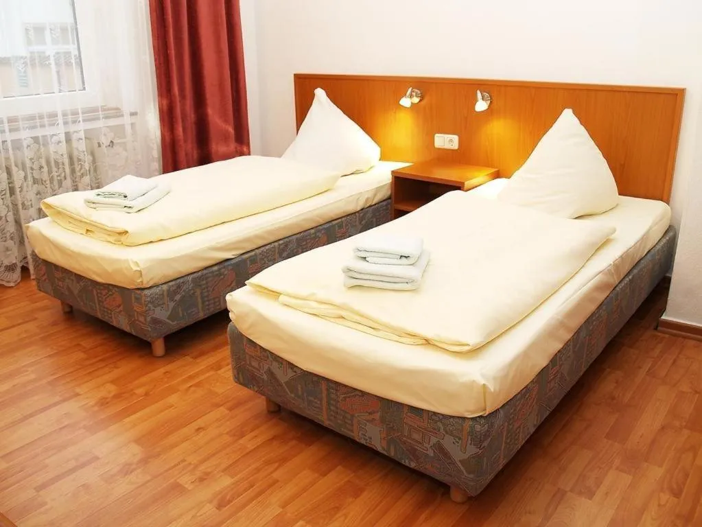 Photo of the whole room, Bed in Altstadthotel Wienecke