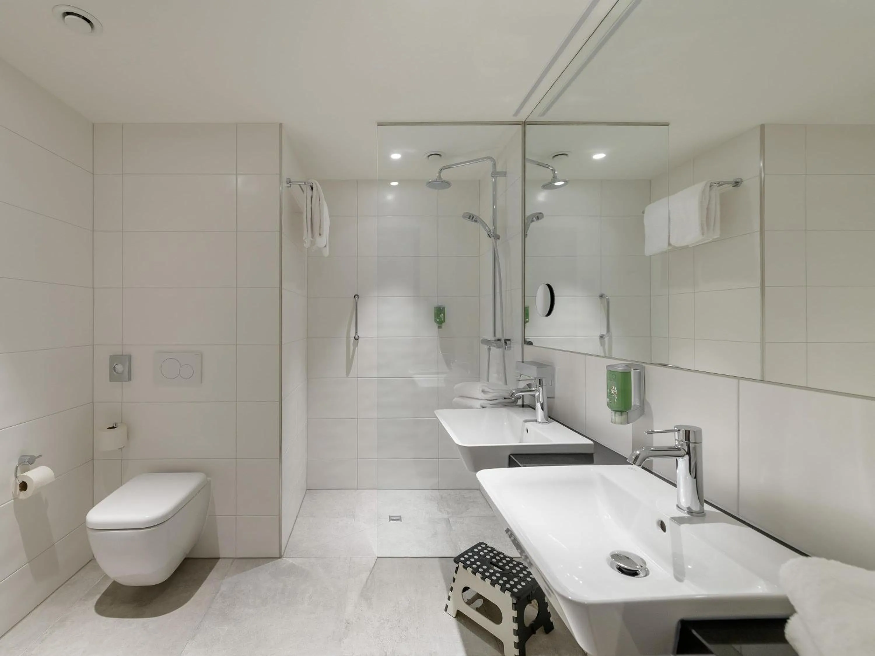 Bedroom in ibis Styles Bad Reichenhall