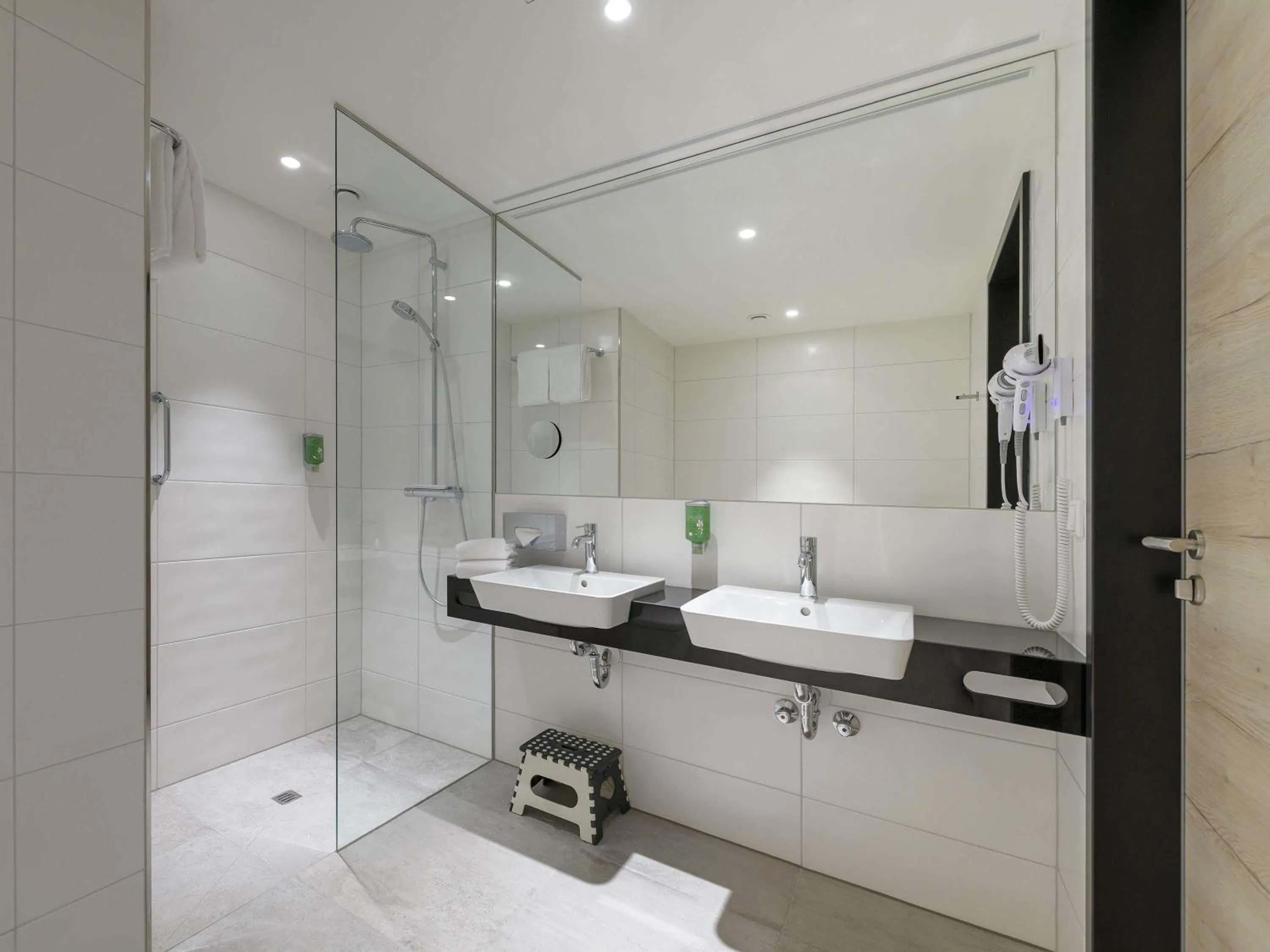 Bedroom in ibis Styles Bad Reichenhall