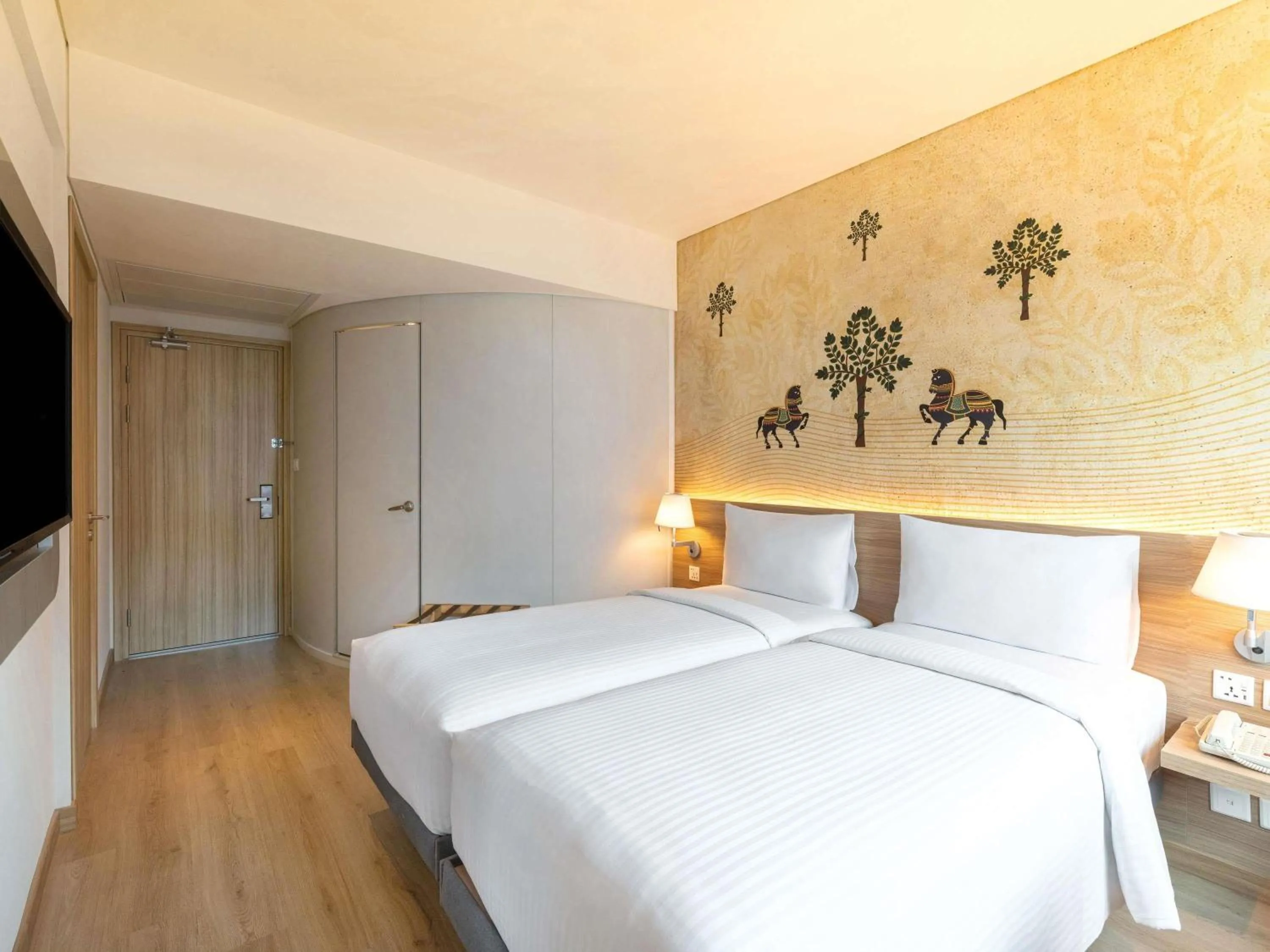 Bedroom, Bed in ibis Mumbai Vikhroli - An Accor Brand