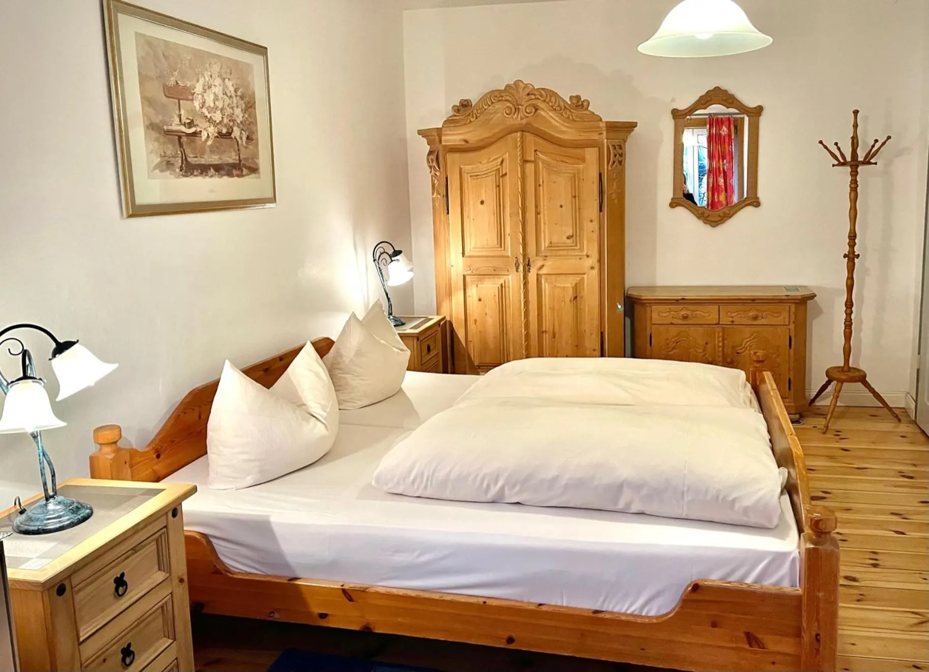 Photo of the whole room, Bed in Hotel Mariahilf München