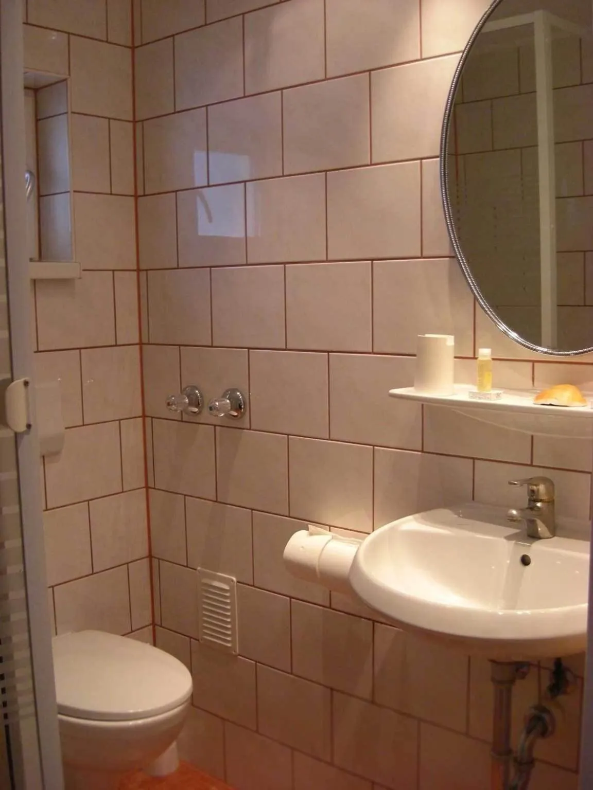 Bathroom in Hotel Mariahilf München