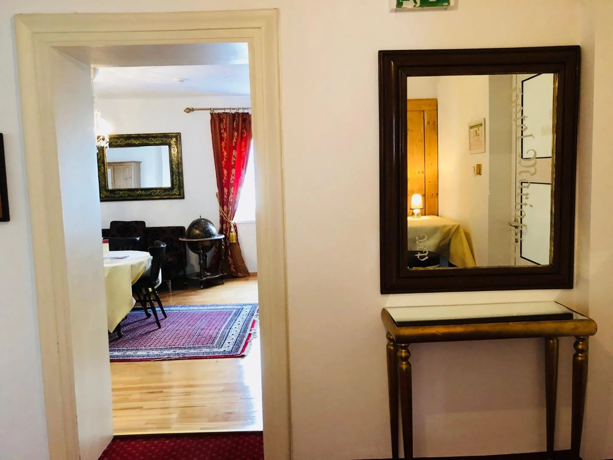 Photo of the whole room in Hotel Mariahilf München