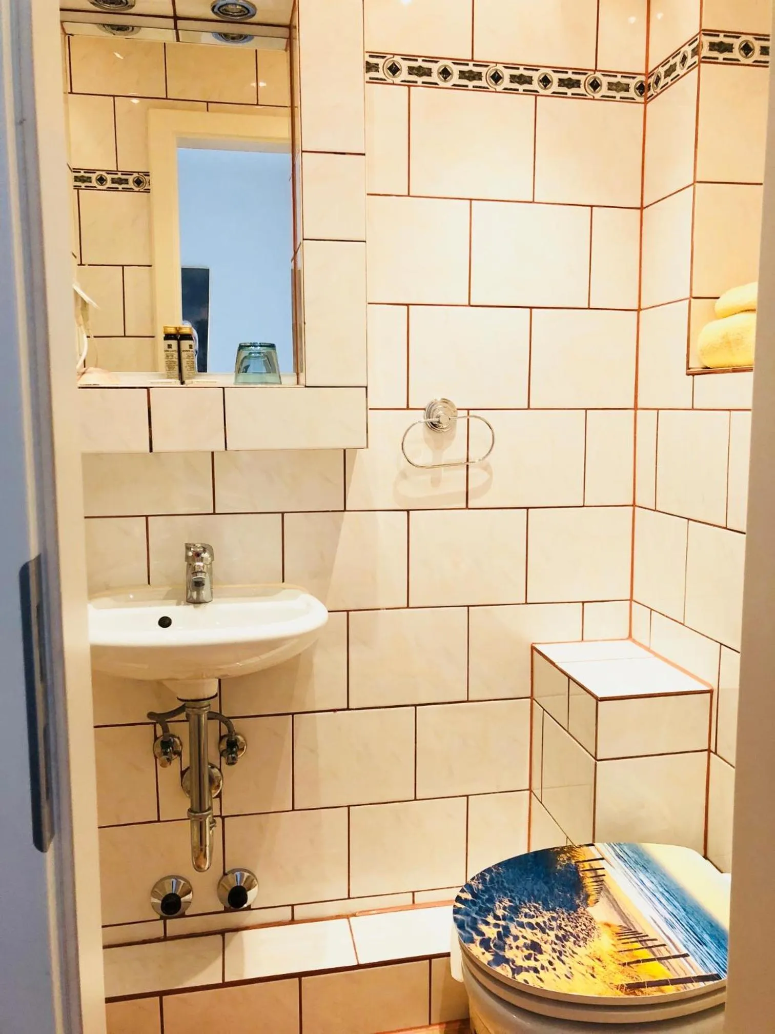 Shower in Hotel Mariahilf München