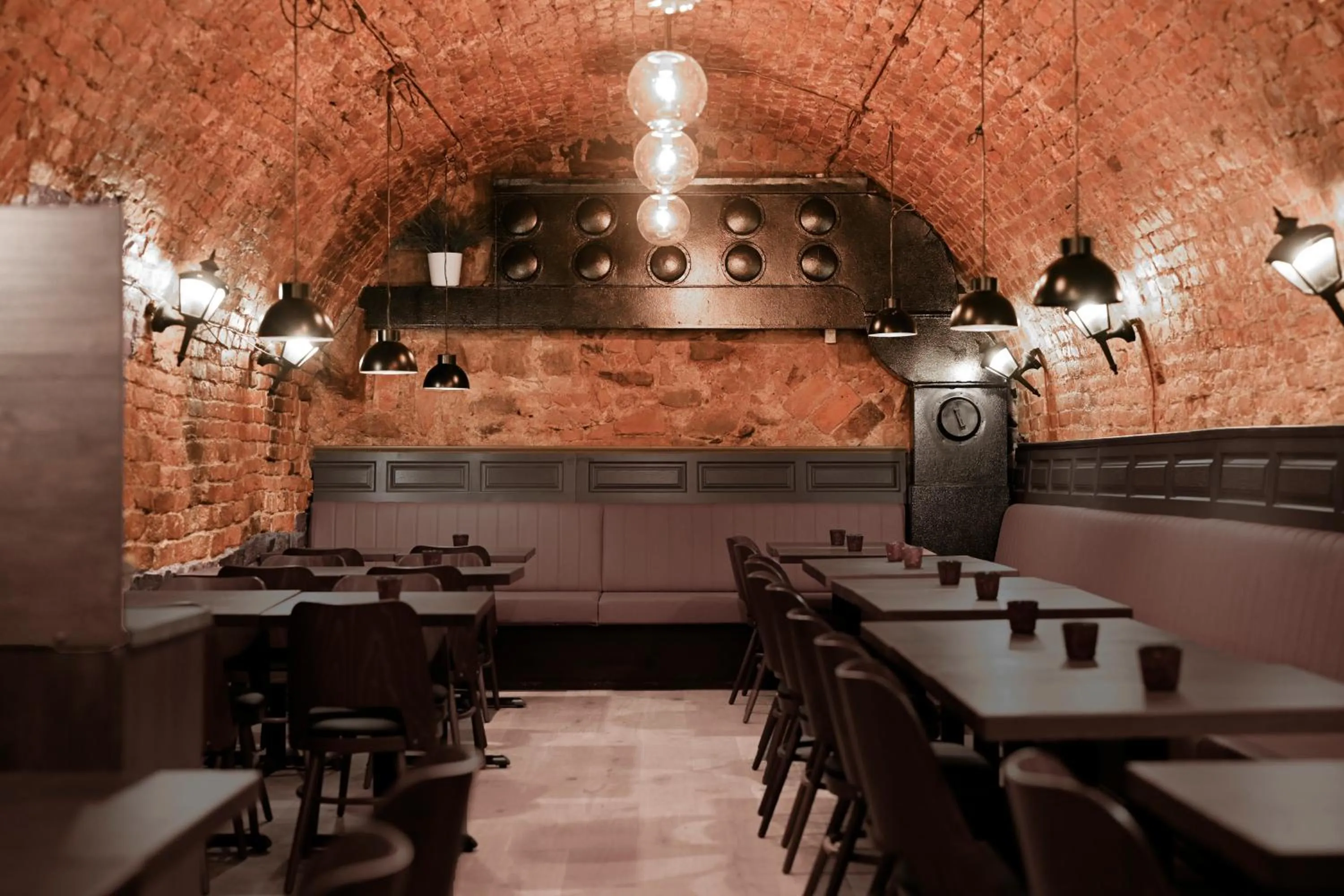 Restaurant/places to eat in Old Town Stay Hotel