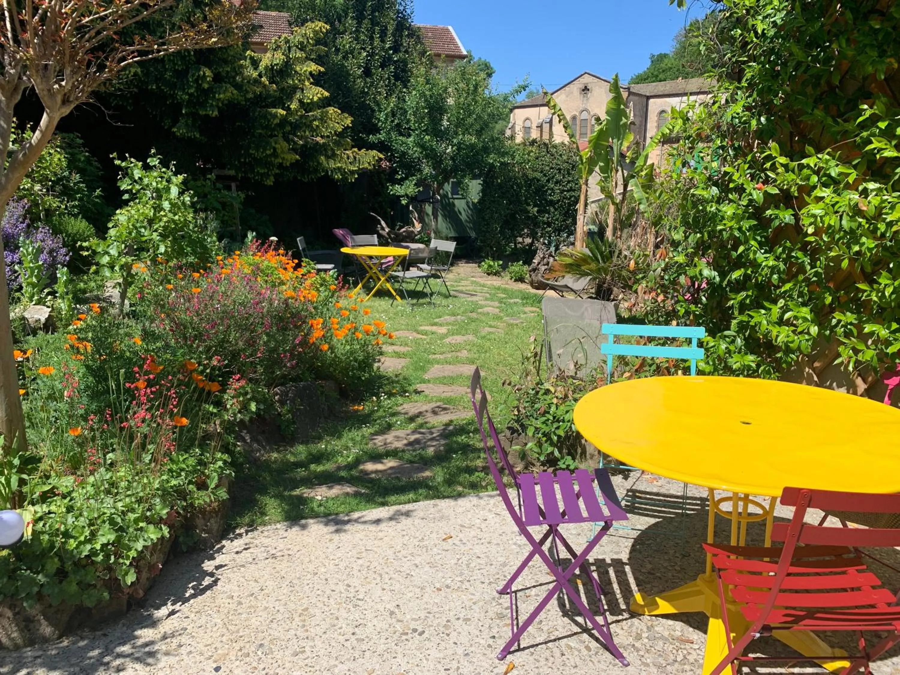 Garden in Chez L'Antiquaire