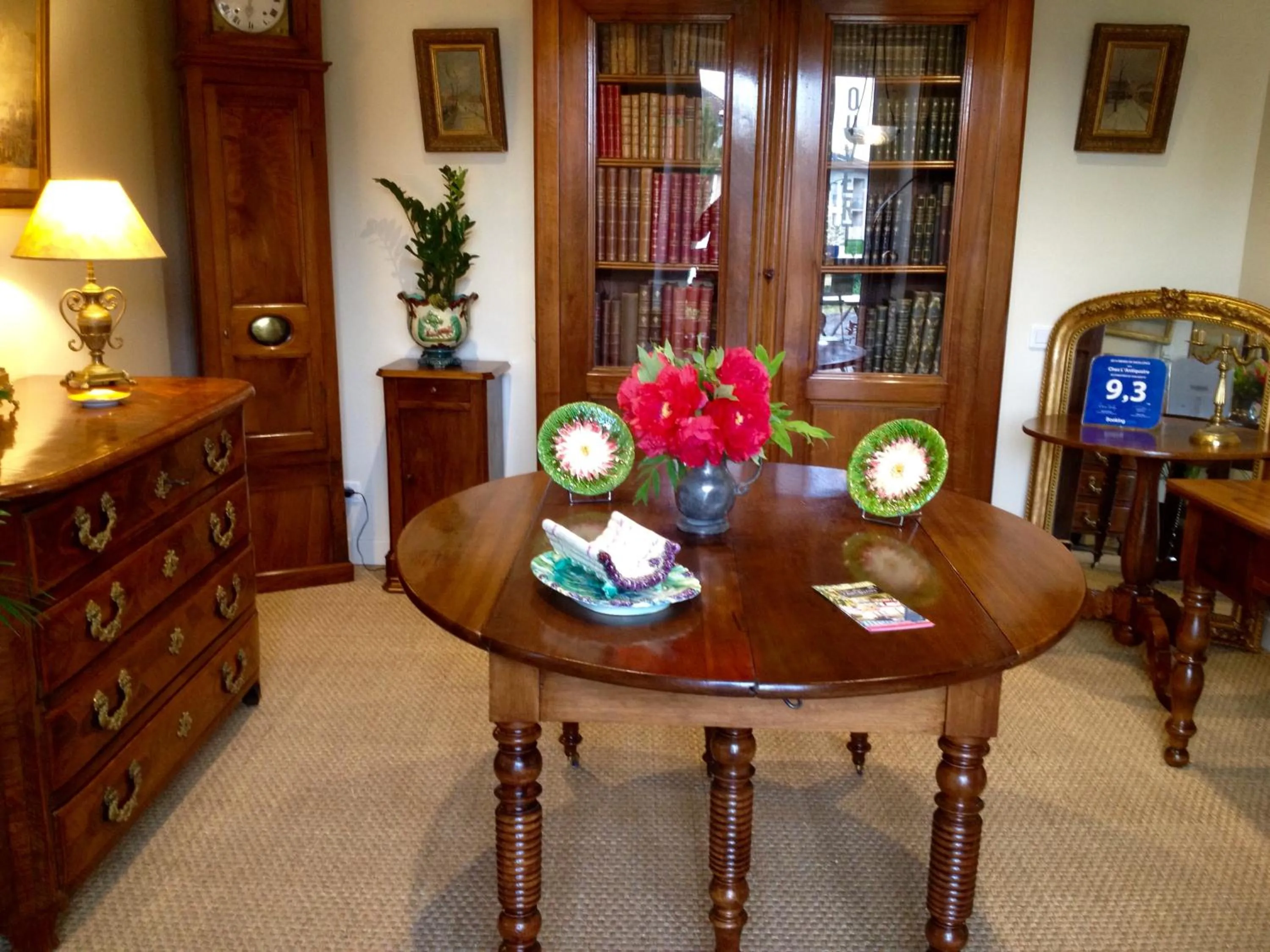 On-site shops in Chez L'Antiquaire