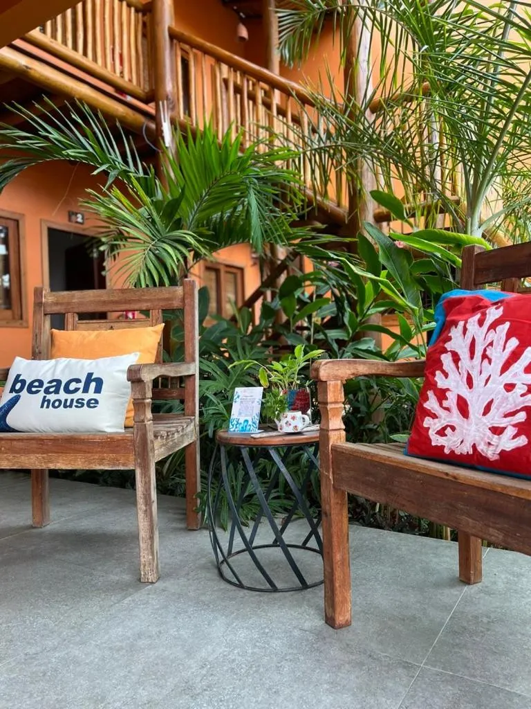 Communal lounge/ TV room in Pousada Vila dos Corais - Taipu de Fora